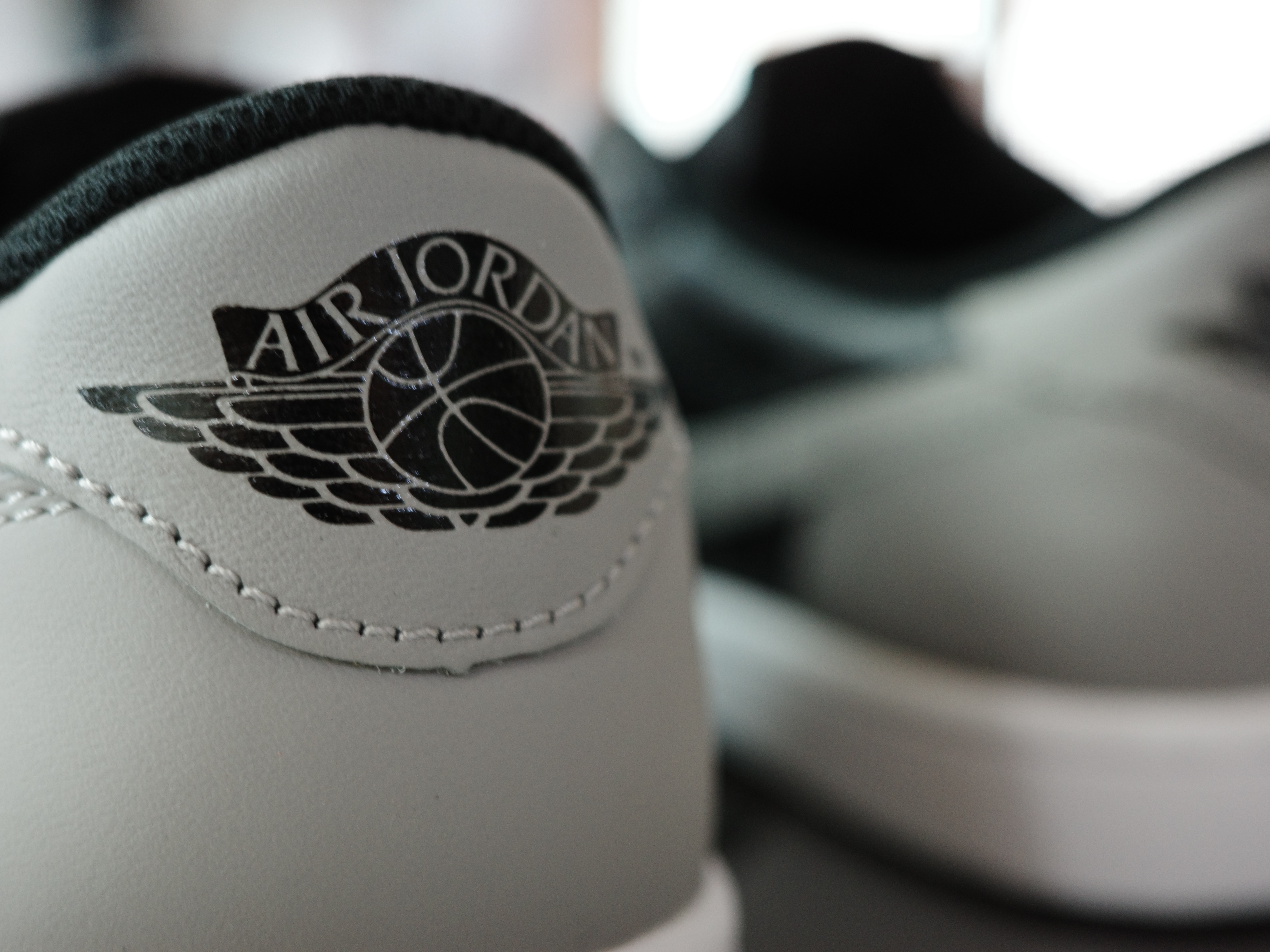 Jordan 1 Retro Low OG Shadow 착용 스타일 - 4