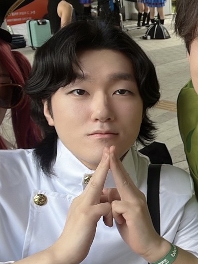 (W) 아디다스 아딜레니움 오버사이즈 트랙탑 블랙 - KR 사이즈, 컨버스 척 테일러 올스타 하이 블랙 착용 스타일 - 2