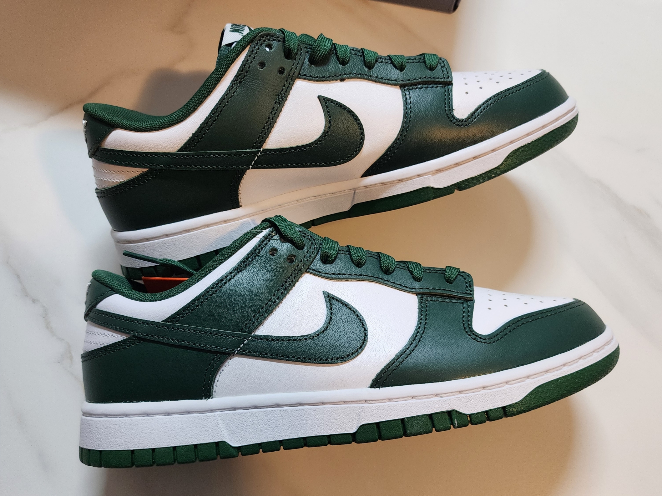 Nike Dunk Low Retro Varsity Green 착용 스타일 - 1