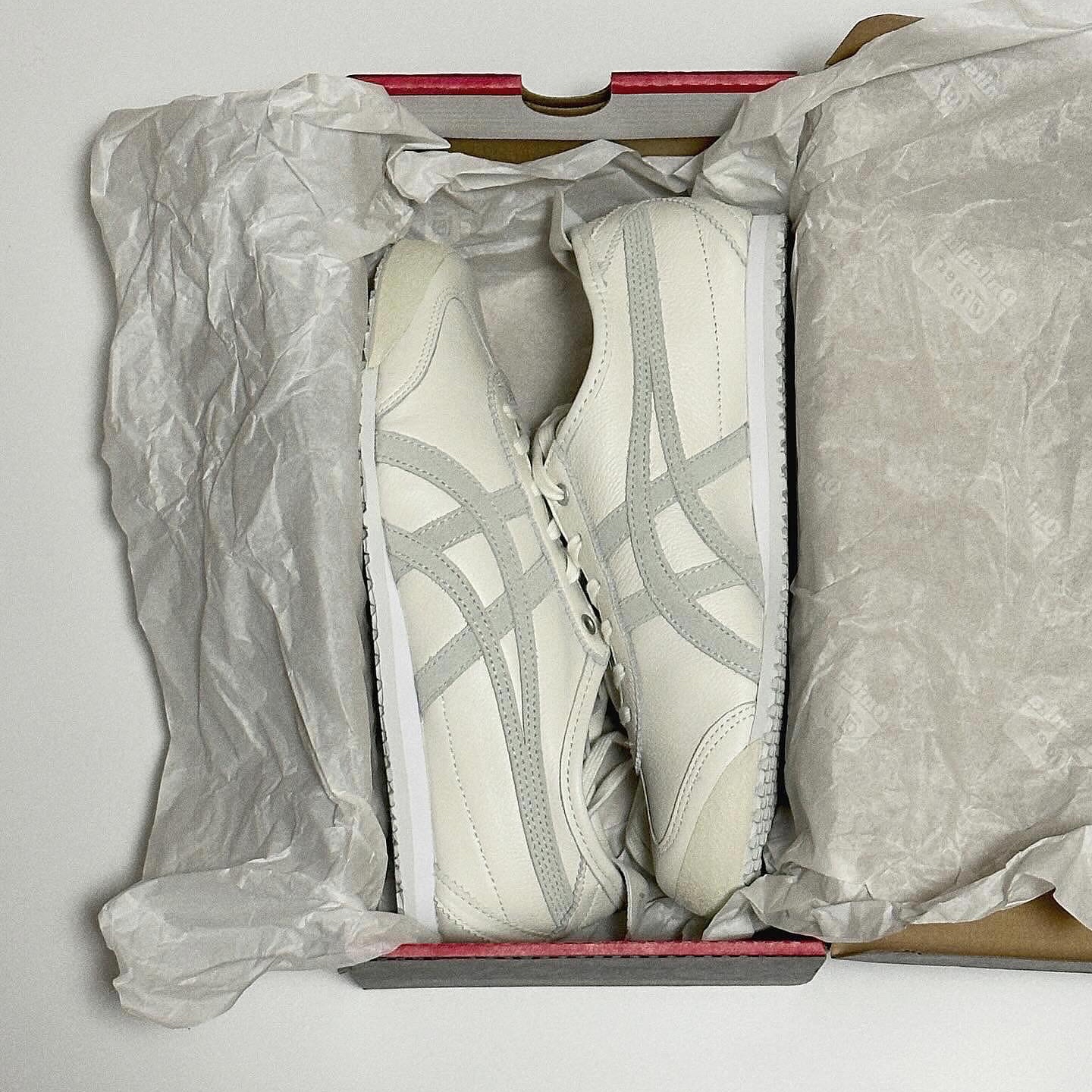 Onitsuka Tiger Mexico 66 White Light Sage 착용 스타일 - 3