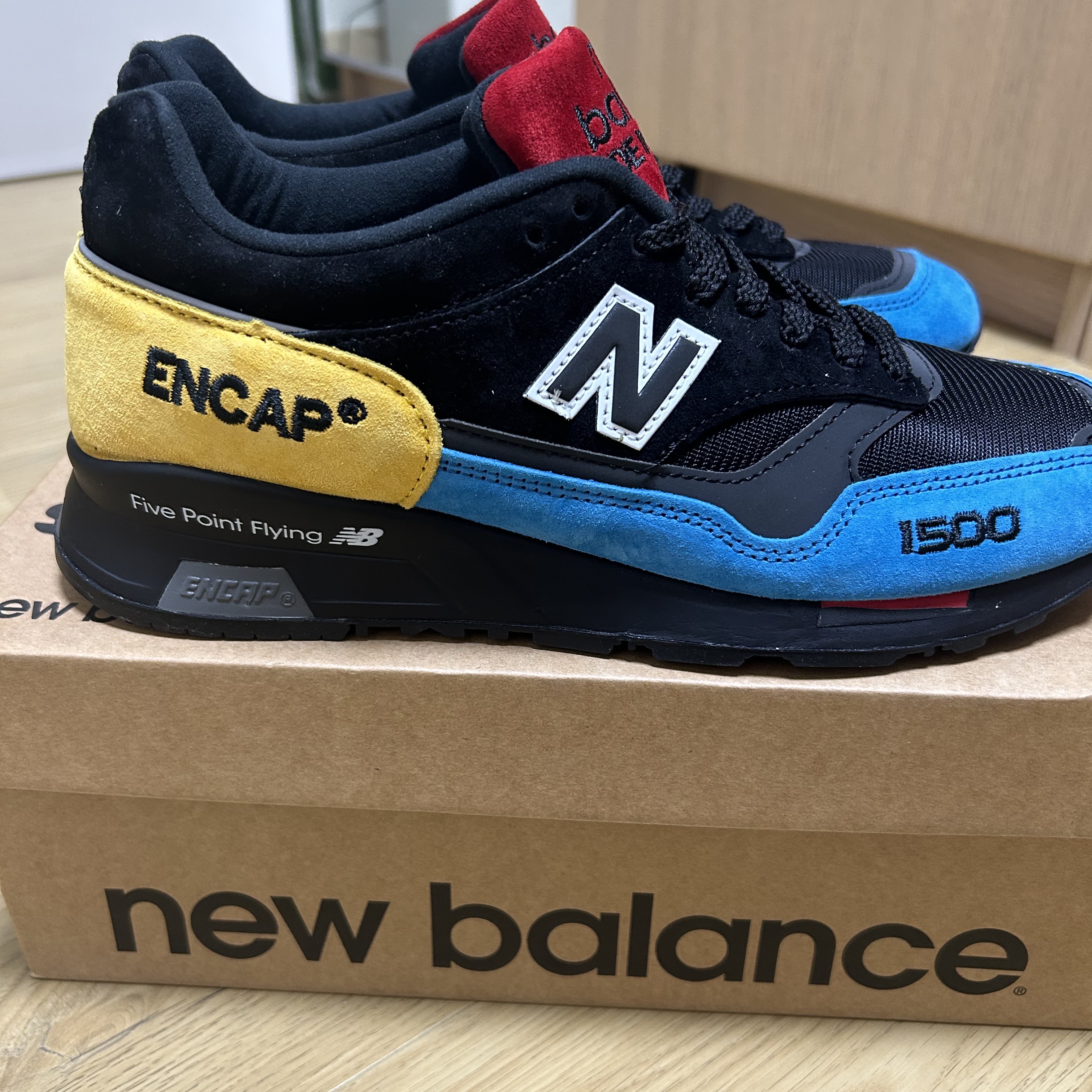 New Balance 1500 Made in UK Multi Black 착용 스타일 - 4