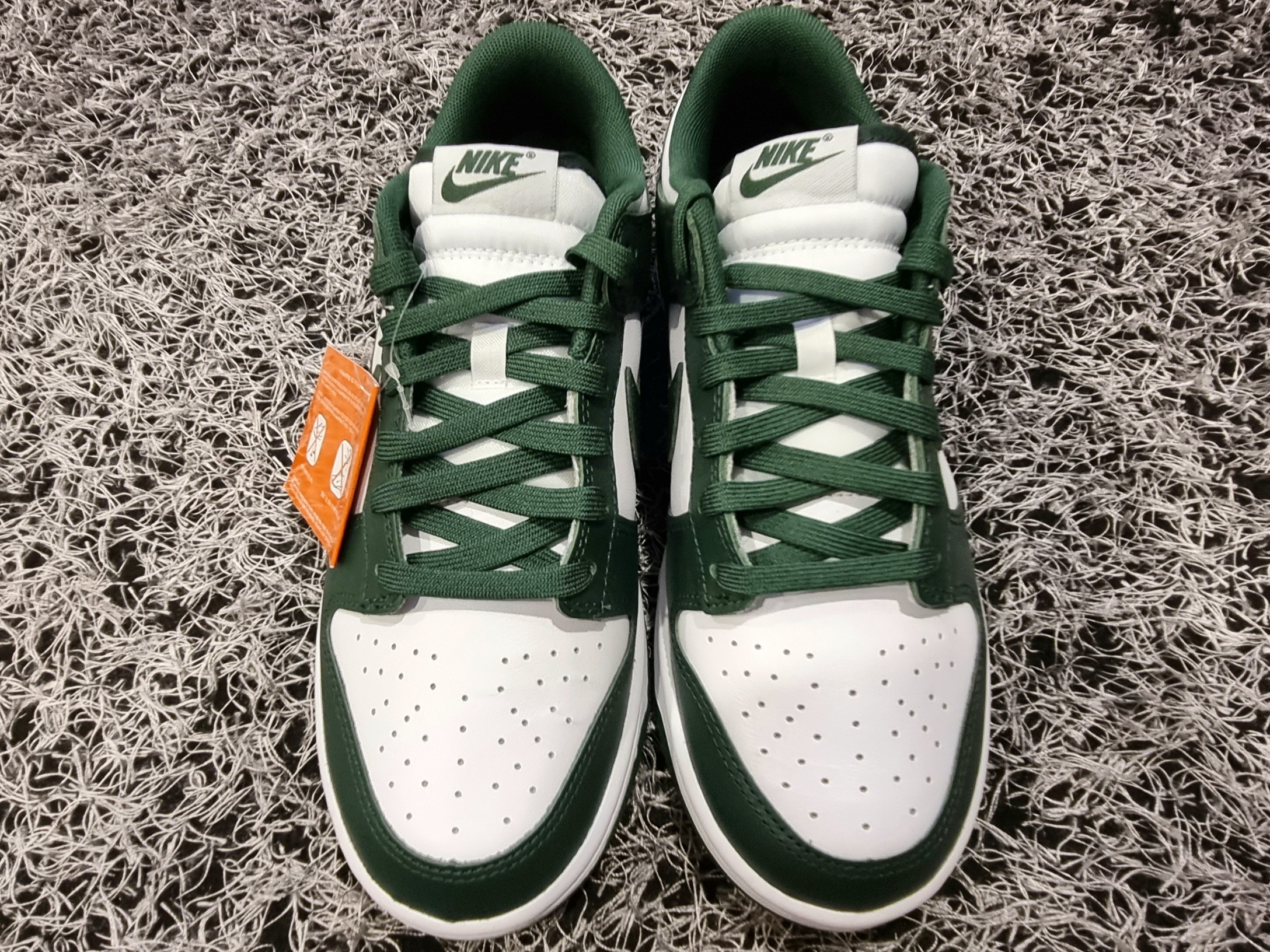 Nike Dunk Low Retro Varsity Green 착용 스타일 - 5