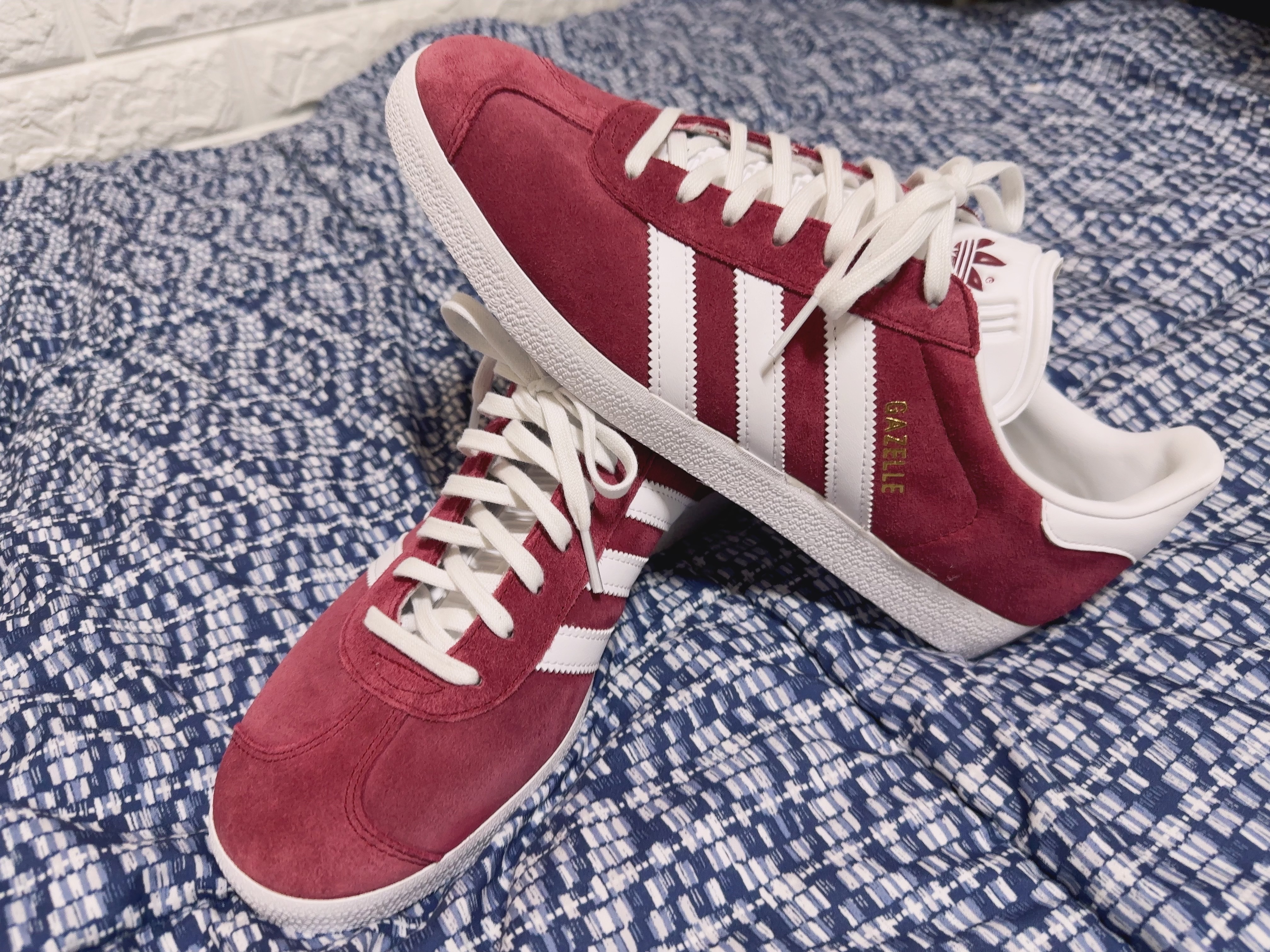 Adidas Gazelle Collegiate Burgundy 착용 스타일 - 7