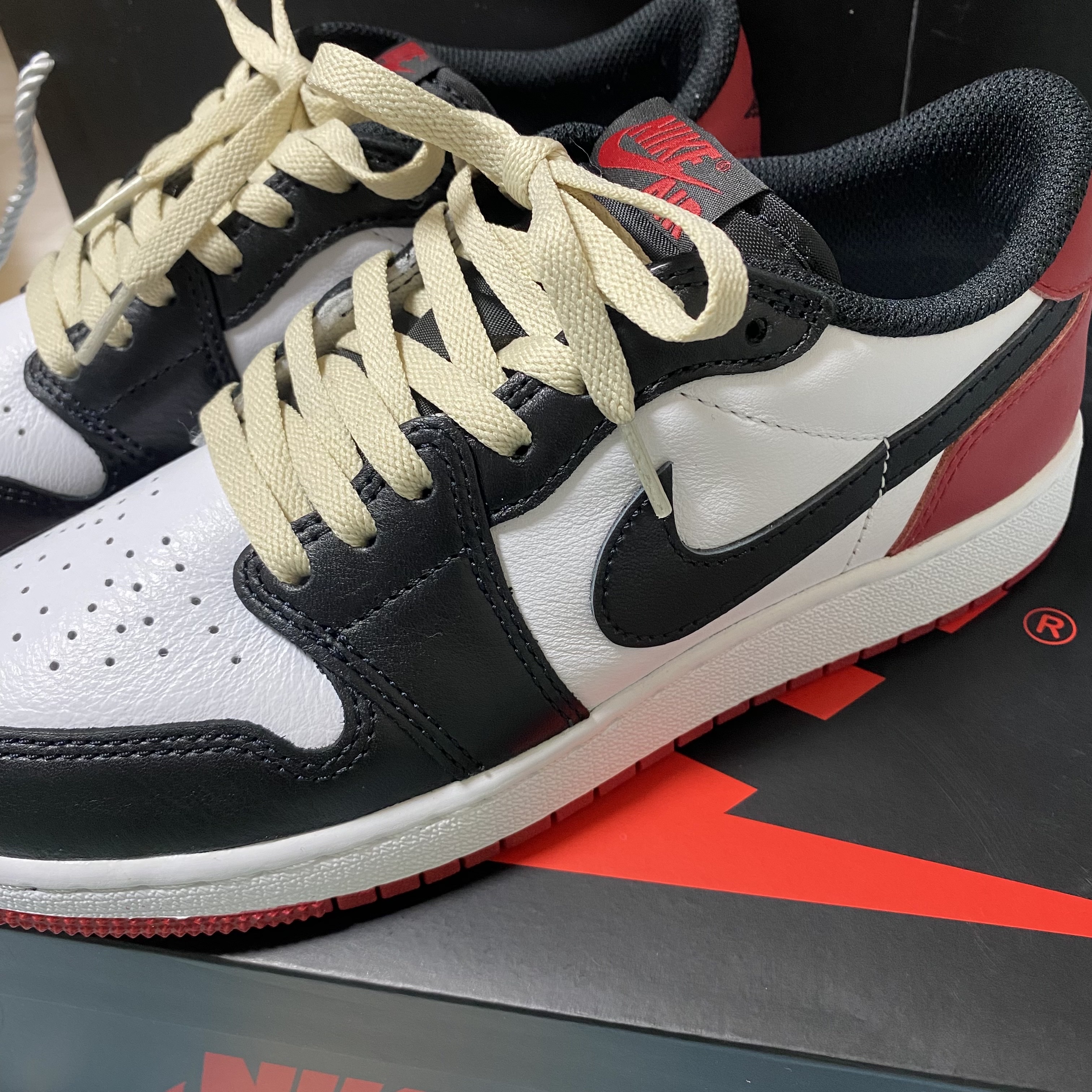 (GS) Jordan 1 Retro Low OG Black Toe, Jordan 1 Retro Low OG Black Toe 착용 스타일 - 2