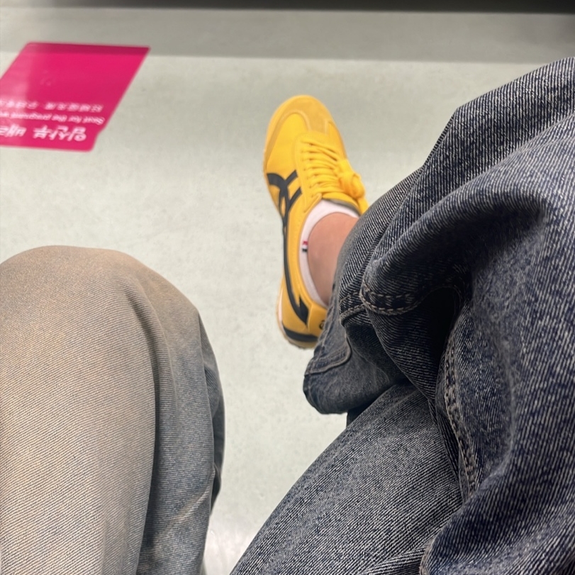 Onitsuka Tiger Mexico 66 Yellow Black 착용 스타일