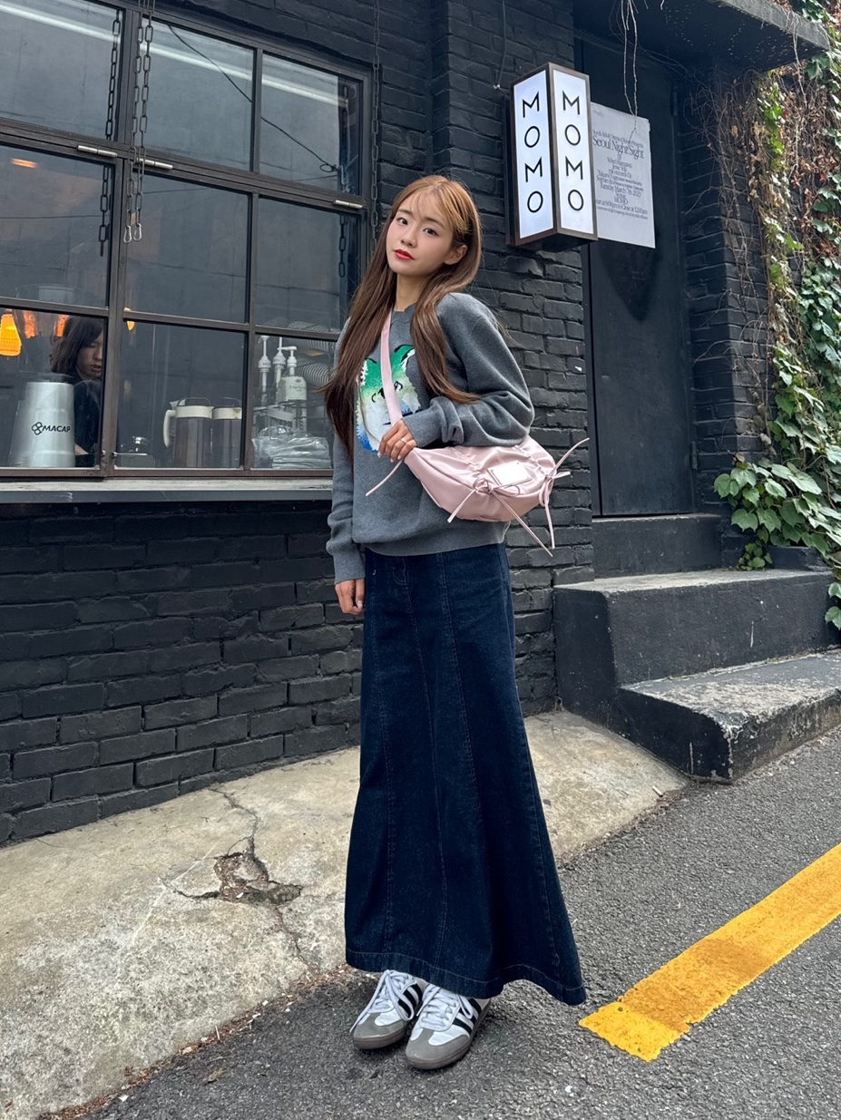 Adidas Samba Vegan White Black, Matin Kim Half Shirring Ribbon Round Bag Pink 착용 스타일 - 1