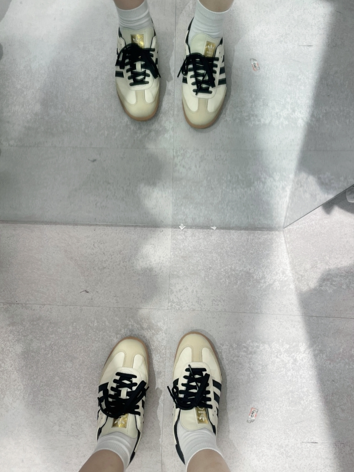 (W) Adidas Samba OG Cream White Core Black 착용 스타일