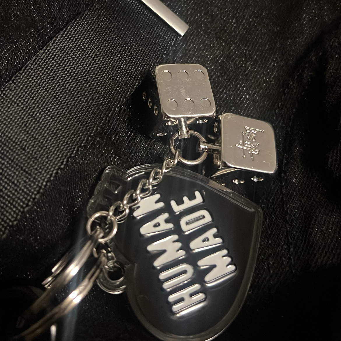 Stussy Metal Dice Keychain Silver, Human Made Heart Keyring Black 착용 스타일