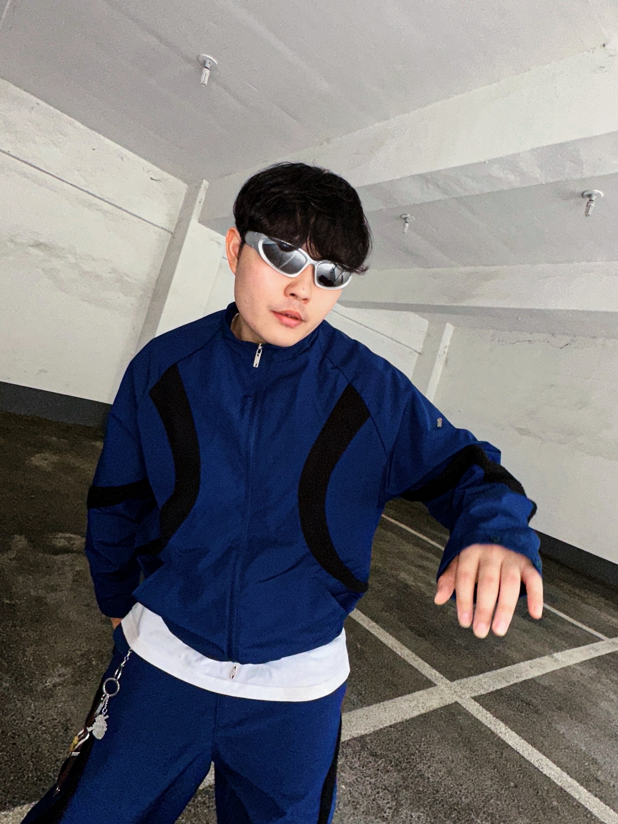 Balenciaga Triple S Black 착용 스타일 - 10