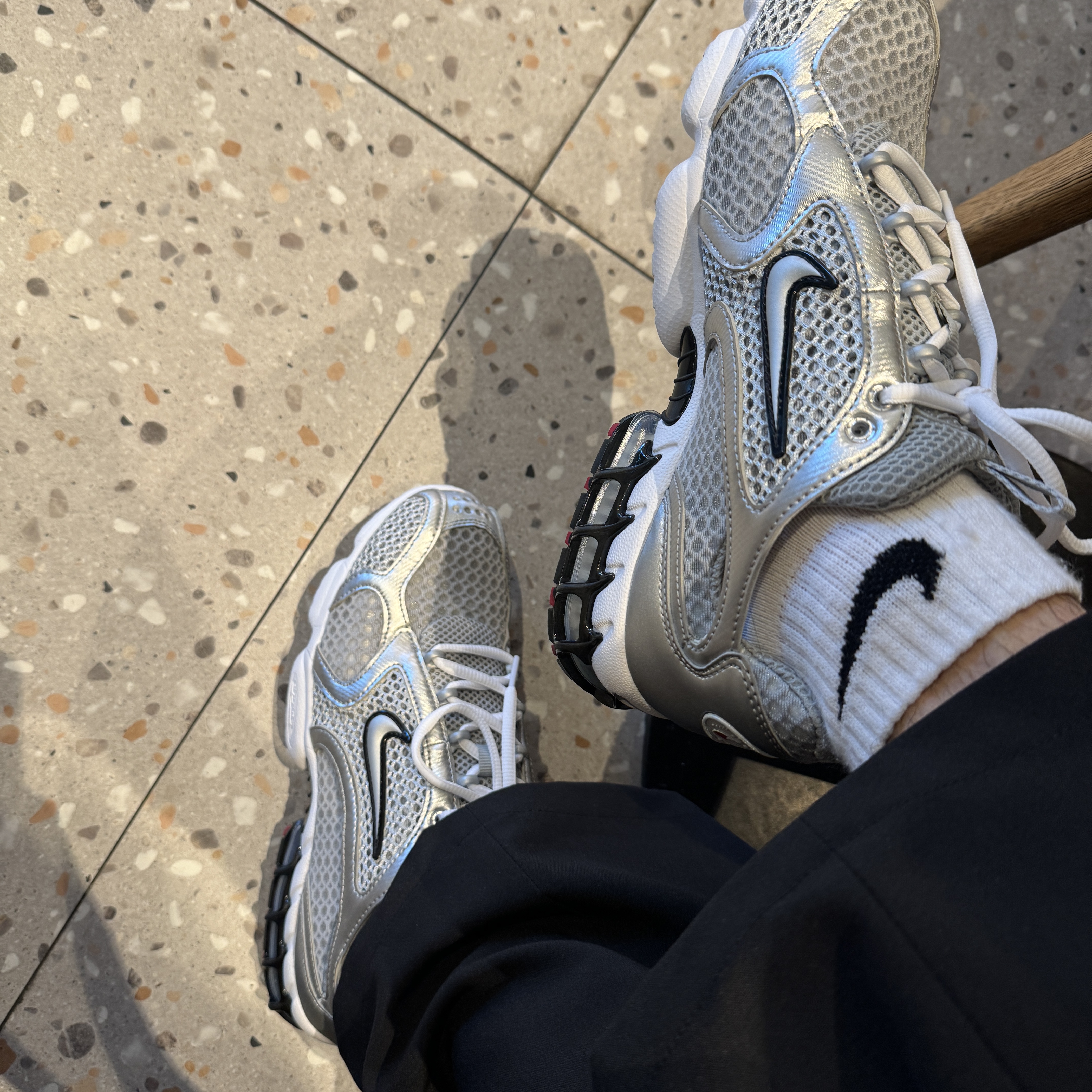 Nike Air Zoom Spiridon Cage 2 Metallic Silver 착용 스타일