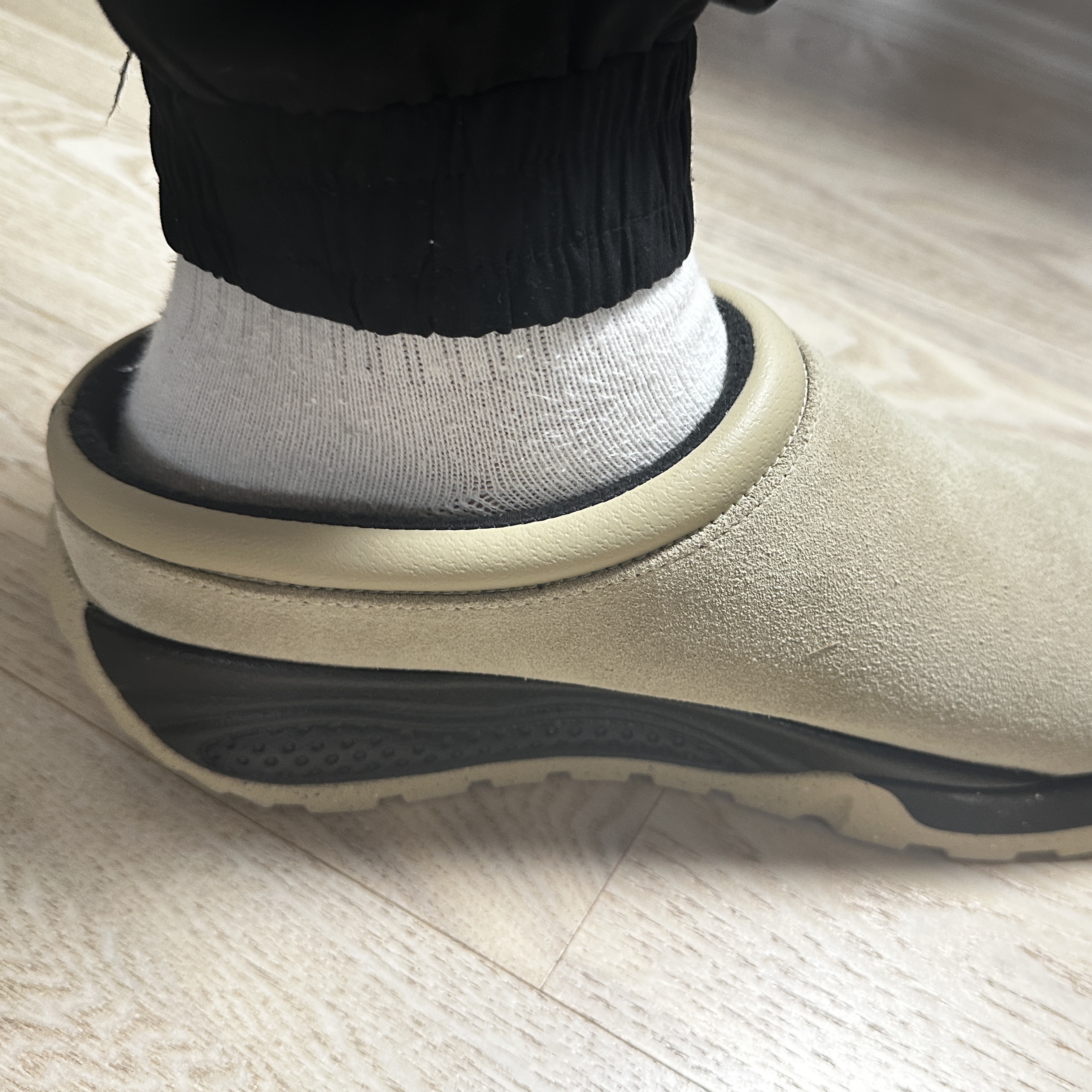 Nike ACG Rufus Limestone and Black 착용 스타일 - 3