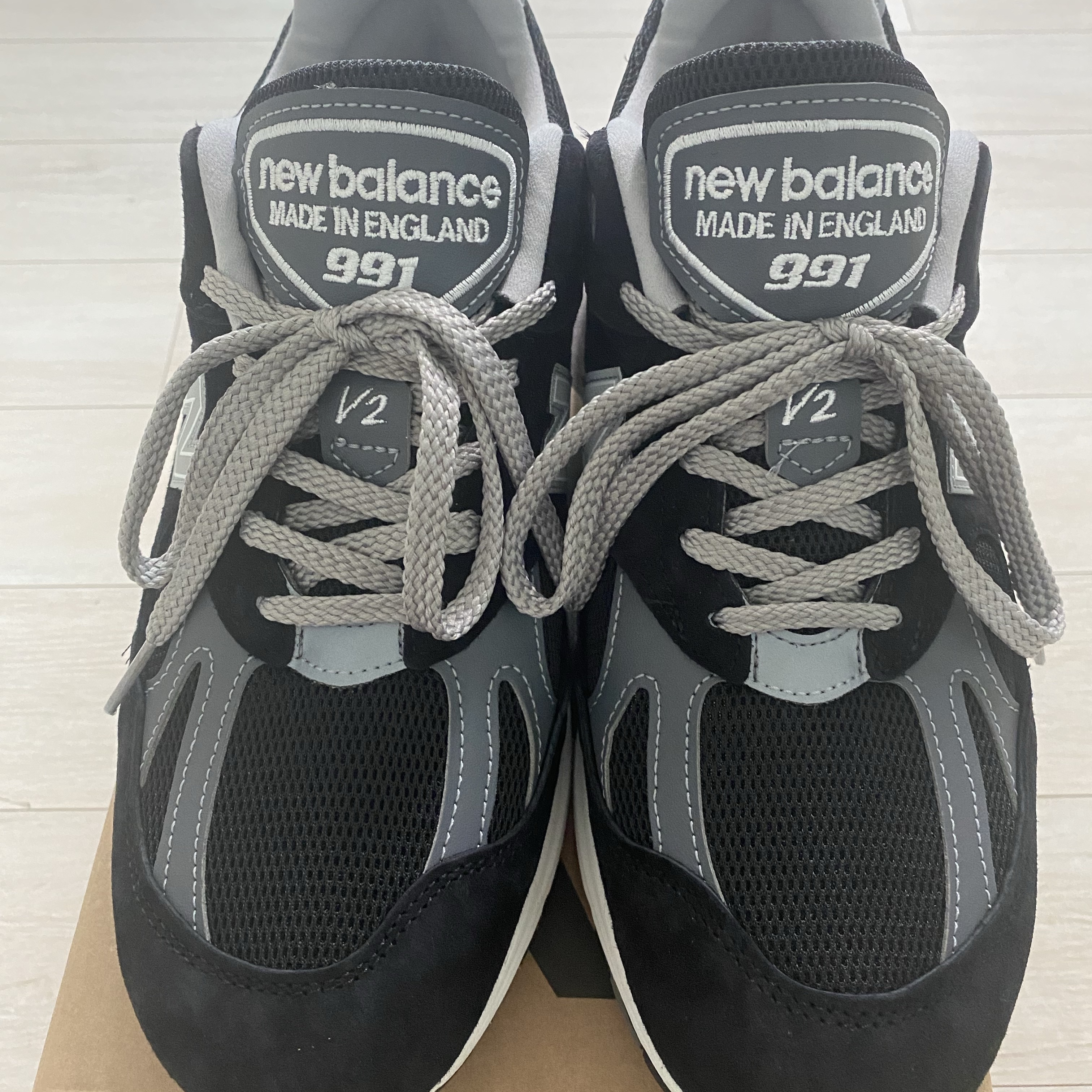 New Balance 991v2 Made in UK Black 착용 스타일 - 1