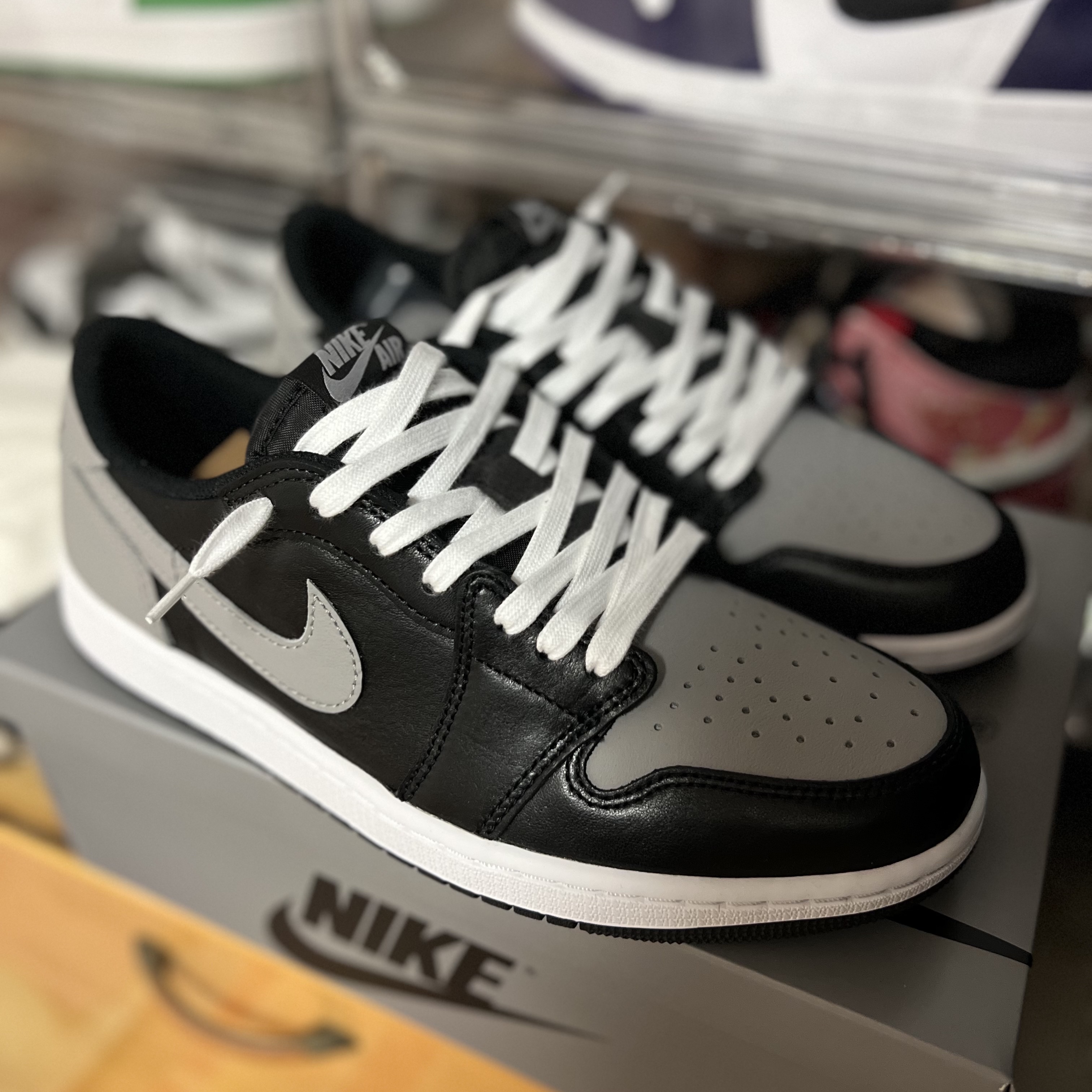 Jordan 1 Retro Low OG Shadow 착용 스타일 - 2