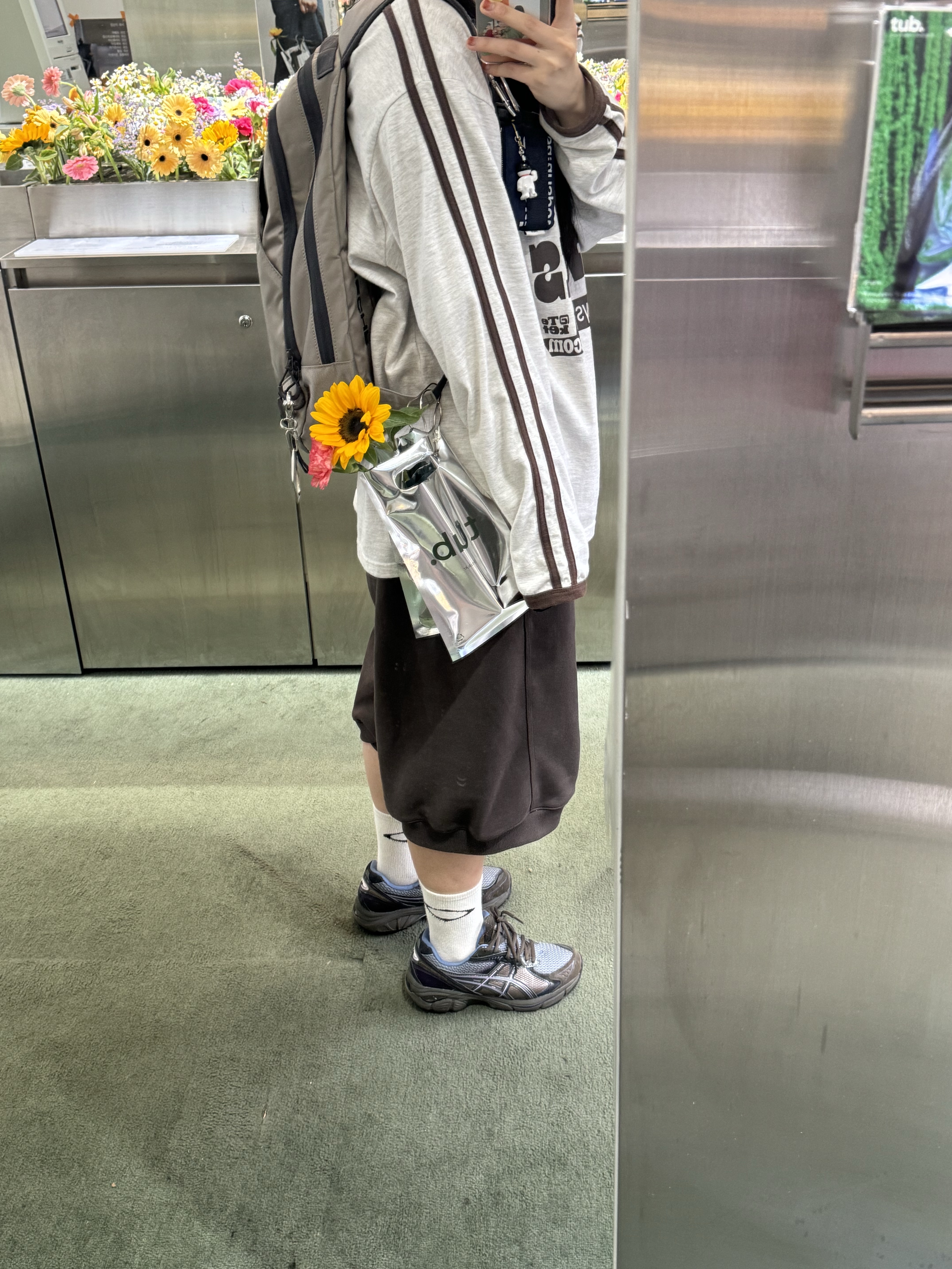 Sansan Gear Sweat Shorts Brown - 24SS, Mischief Rhombus Mountain Backpack Khaki 착용 스타일