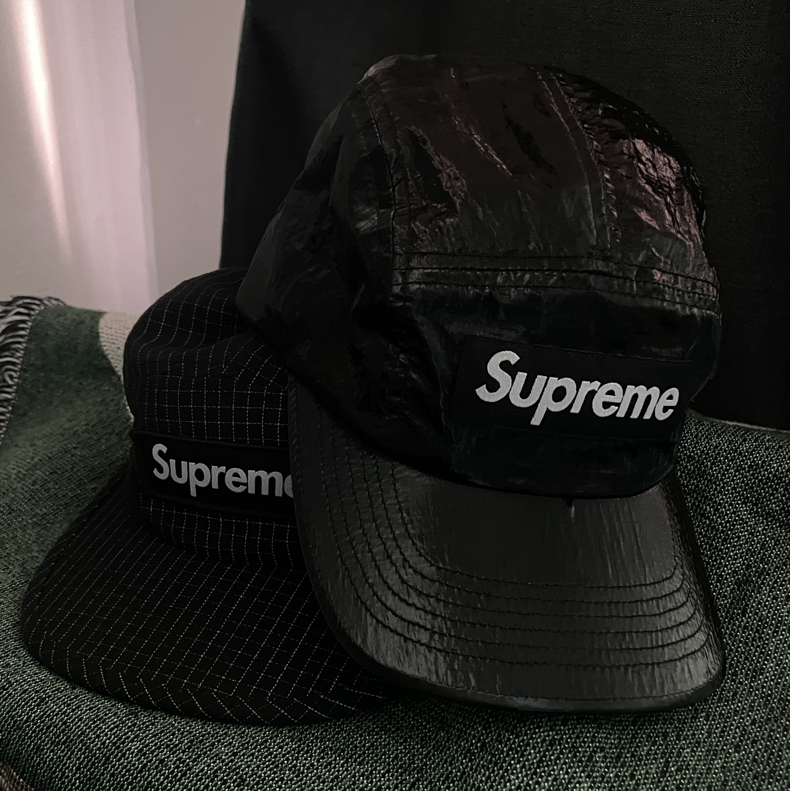 Supreme Reflective Ripstop Camp Cap Black - 24SS, Supreme Gloss Ripstop Camp Cap Black - 23FW 착용 스타일