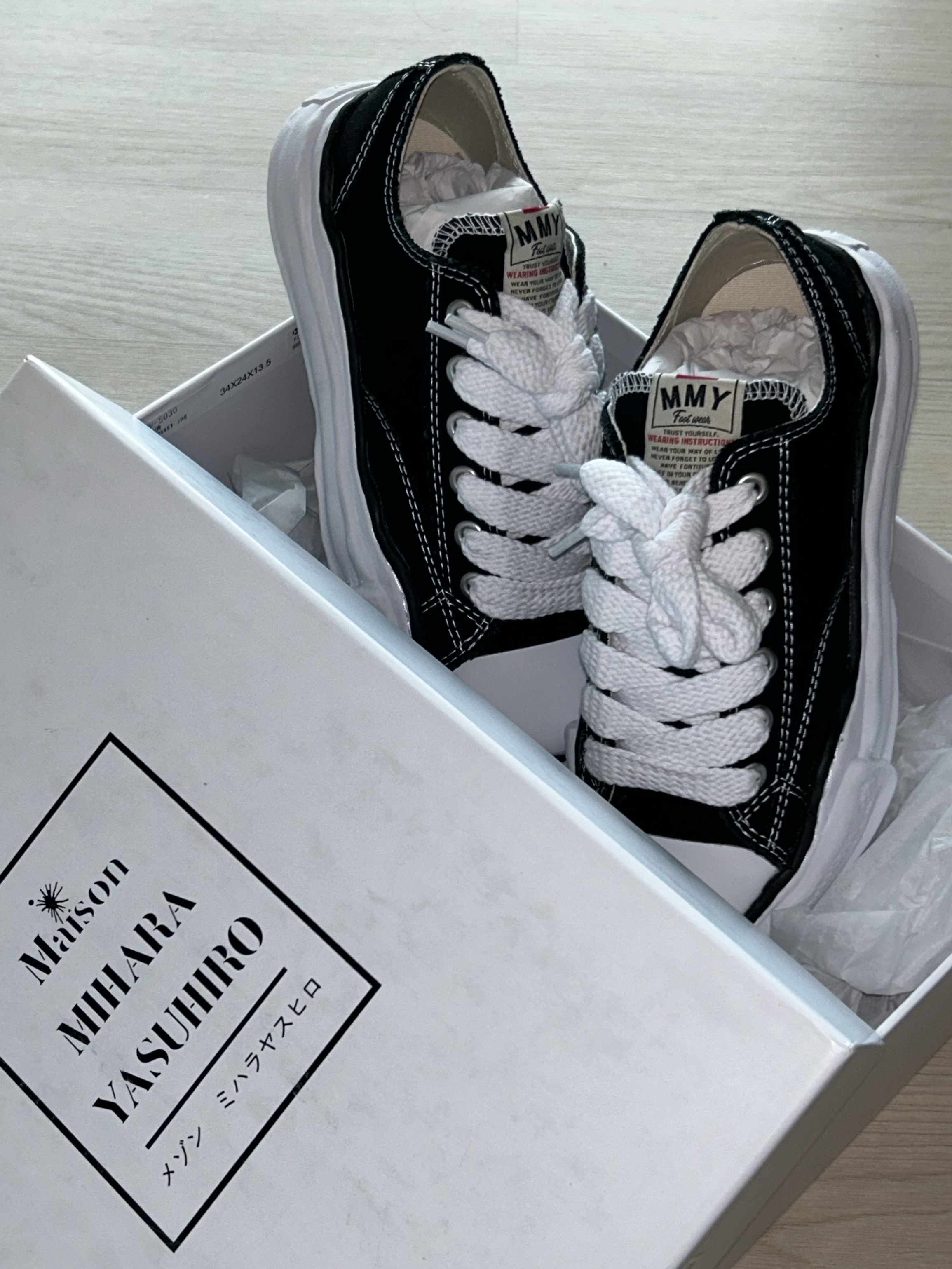 Maison Mihara Yasuhiro Peterson OG Sole Canvas Low Sneakers Black, Gucci Interlocking G Pendant Necklace Silver 착용 스타일 - 3