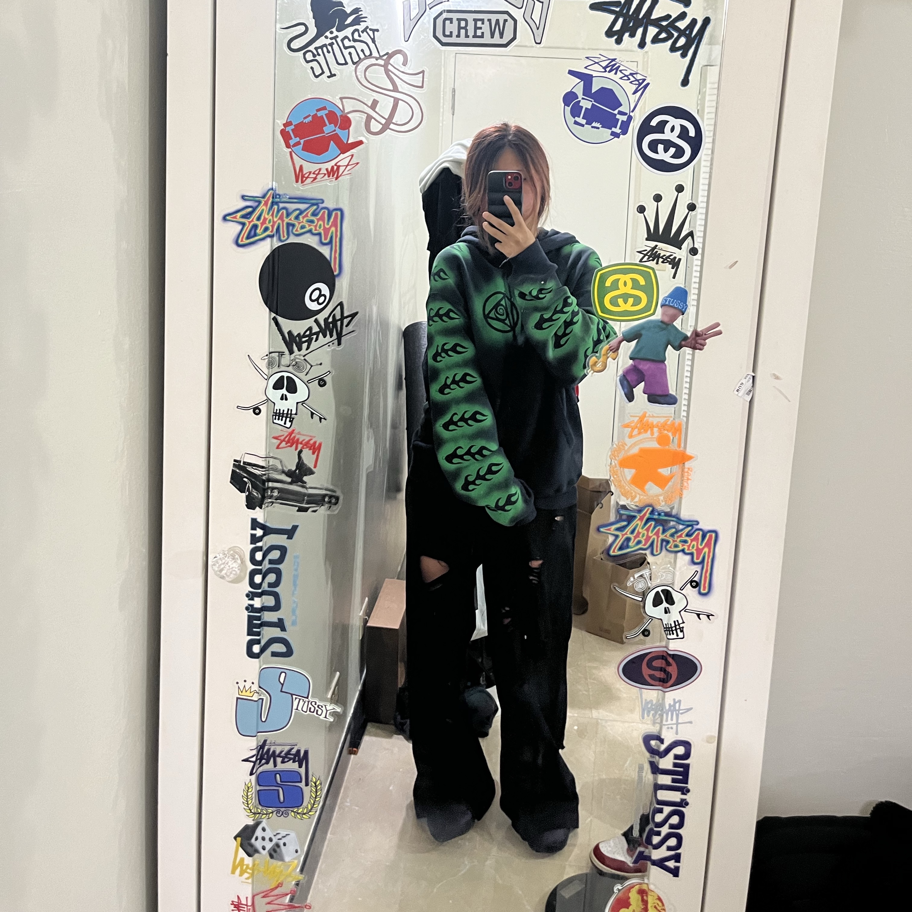 Stussy x Dries Van Noten Embroidered Hoodie Black 착용 스타일 - 2