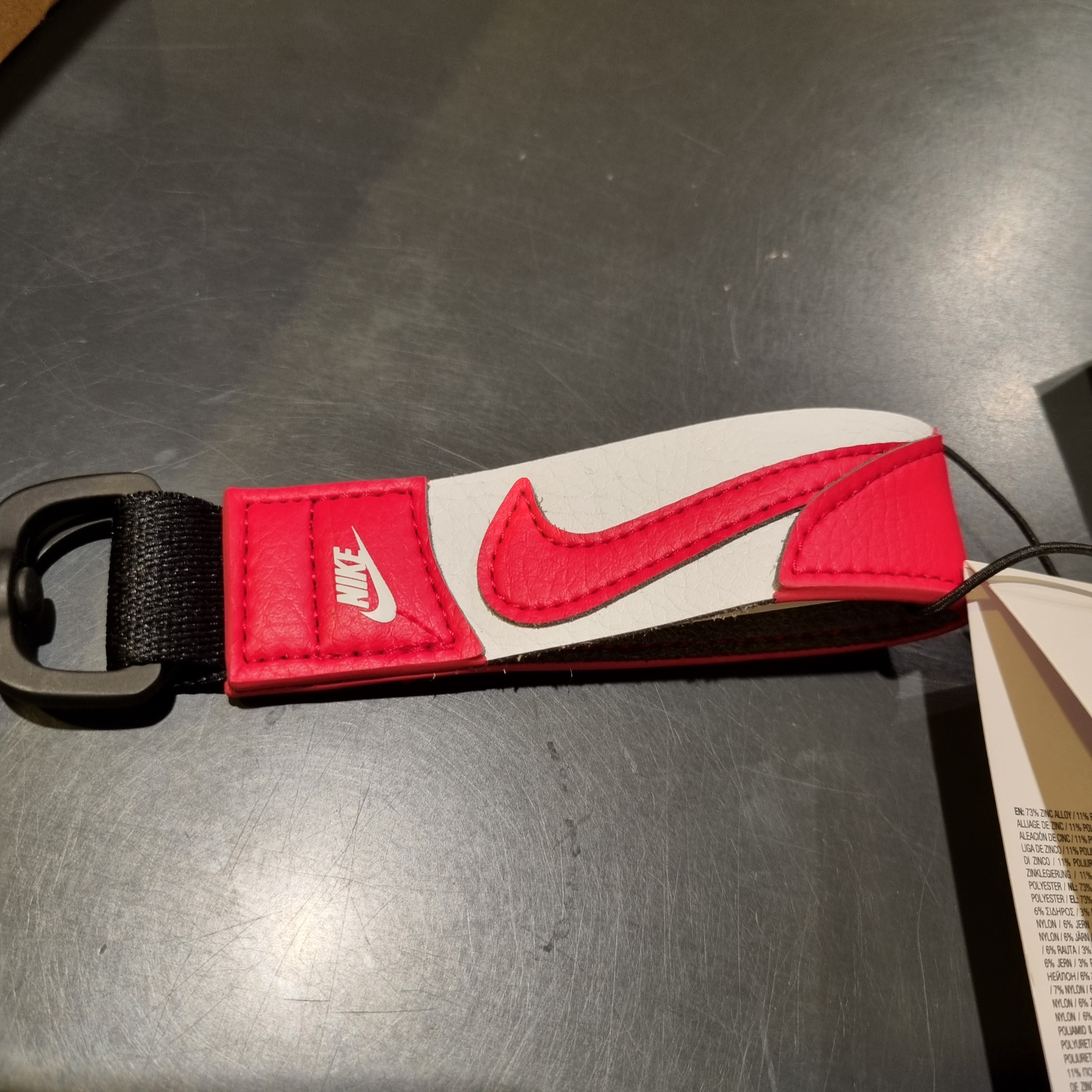 Nike Swoosh Headband Black 착용 스타일 - 1
