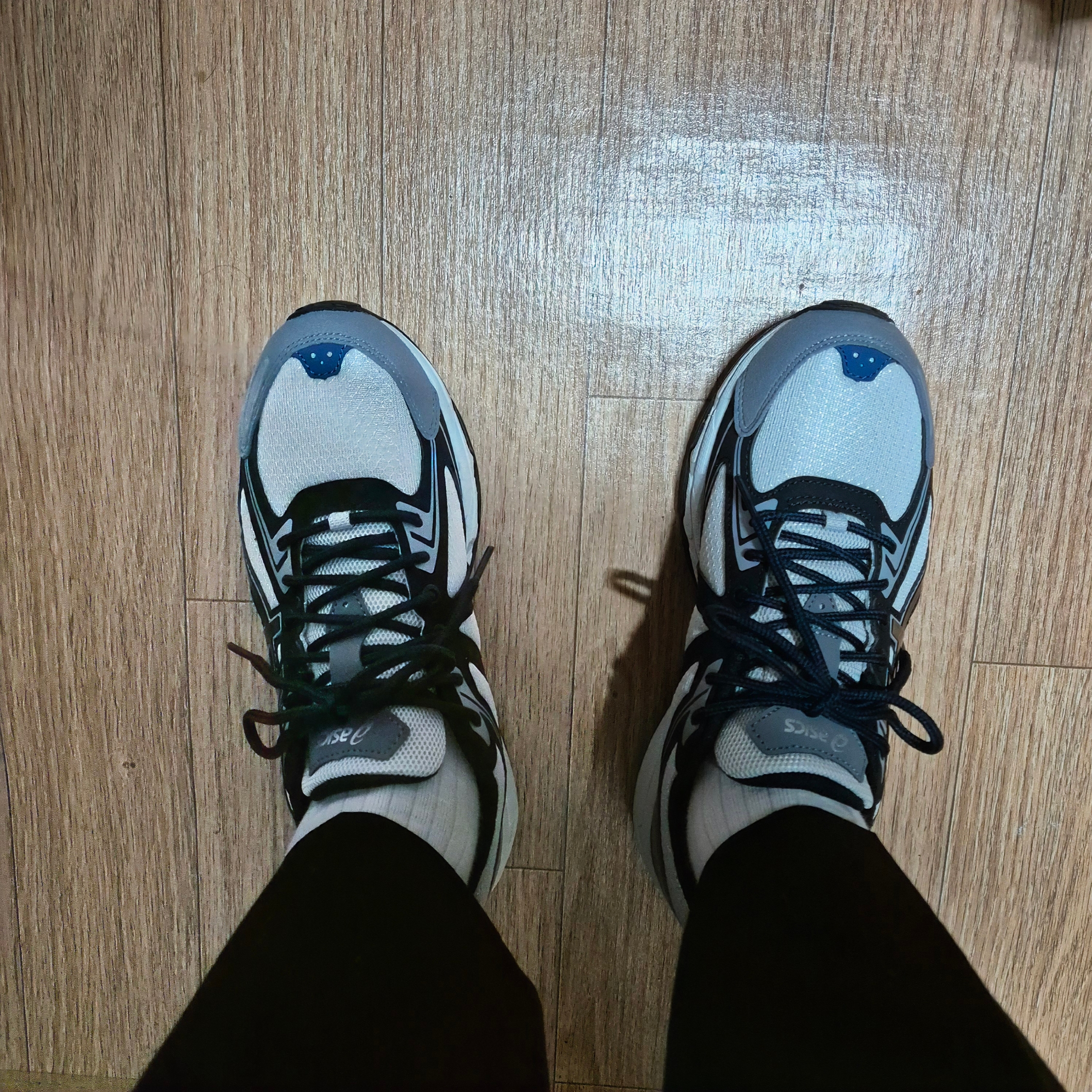 Asics Gel-Venture 6 SPS Glacier Grey 착용 스타일