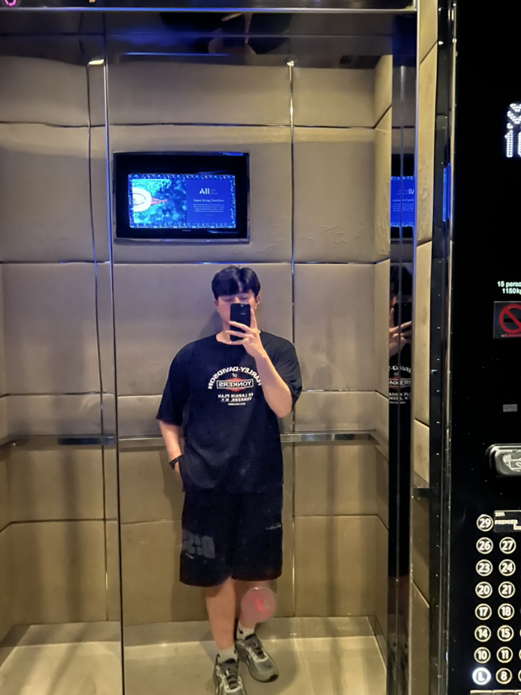 KREAM 프로필 이미지