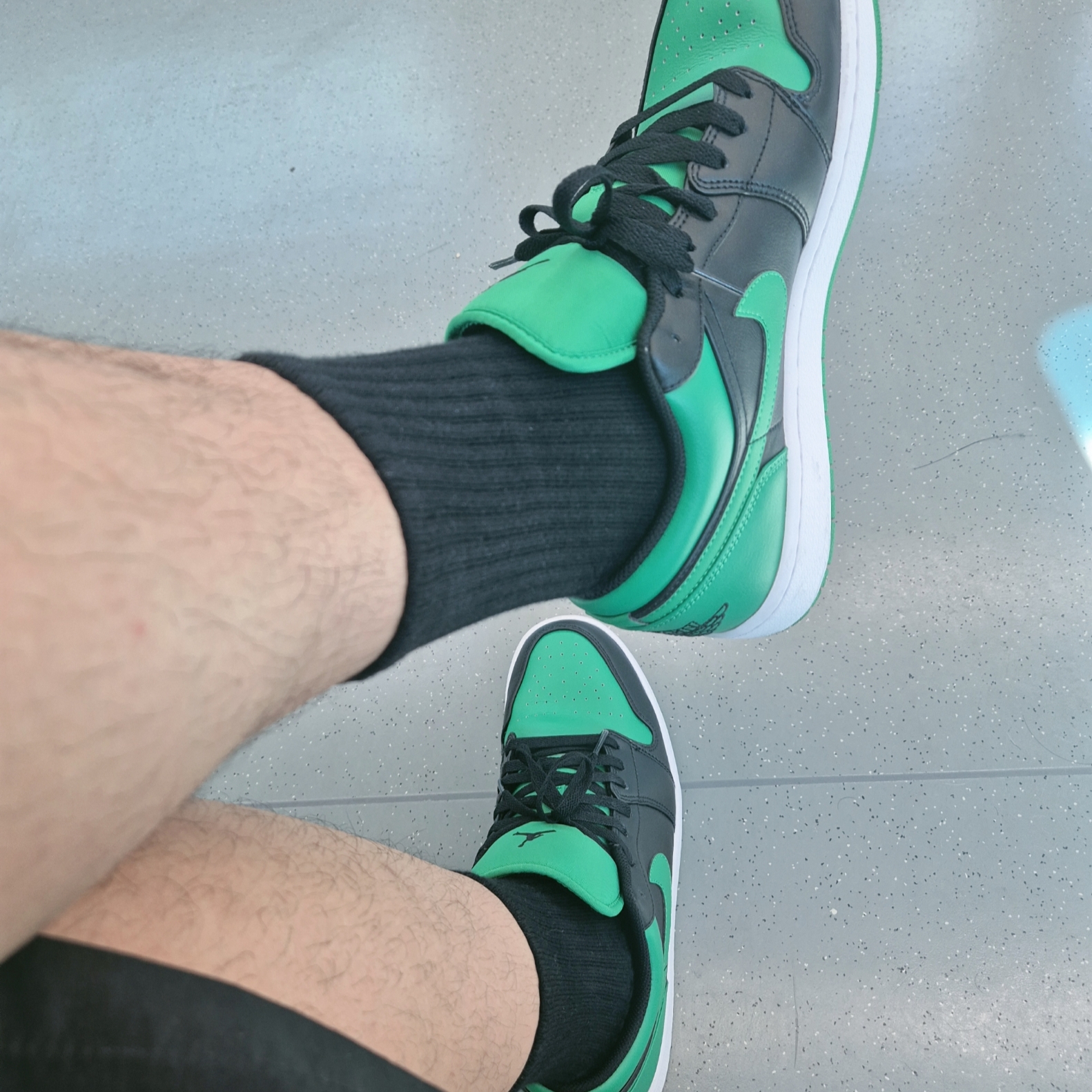 Jordan 1 Low Lucky Green 착용 스타일