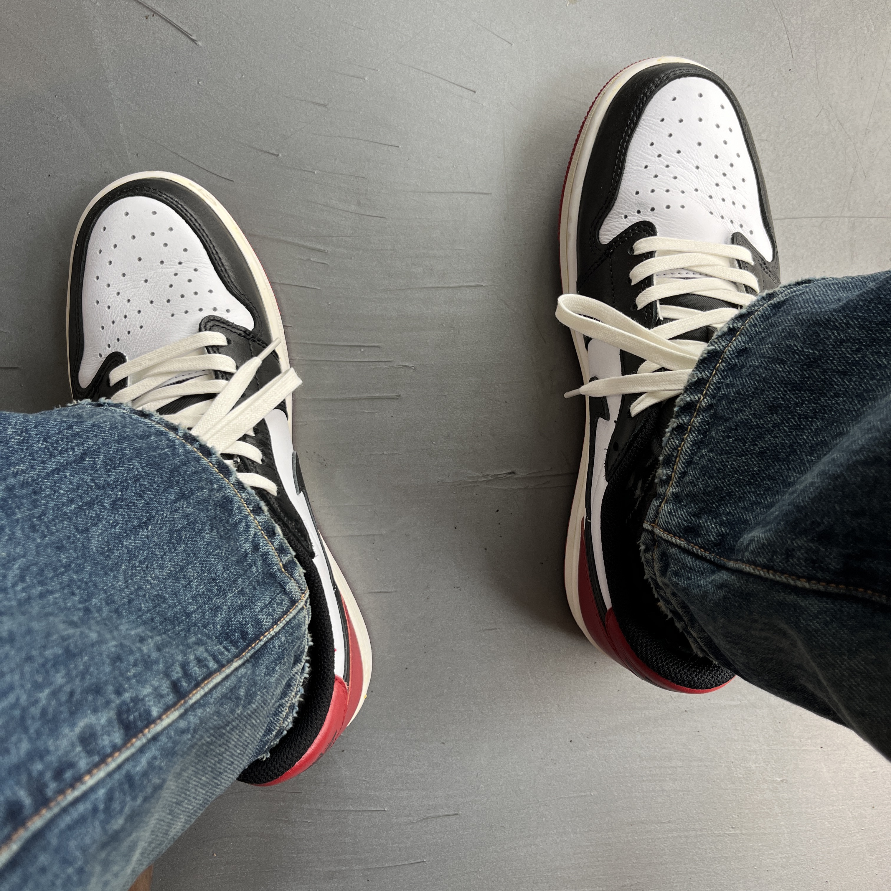 Jordan 1 Retro Low OG Black Toe 착용 스타일