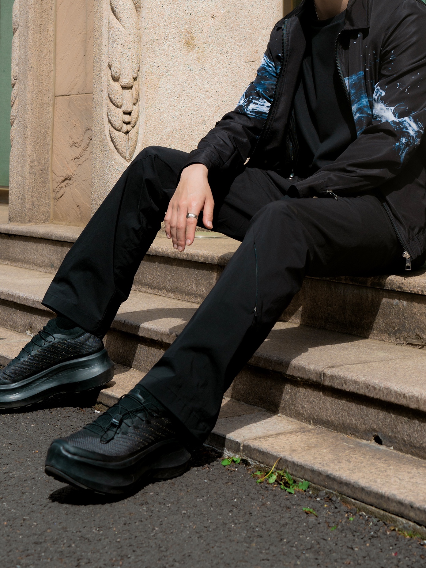 Salomon x Comme des Garcons Pulsar Platform Black 착용 스타일 - 2