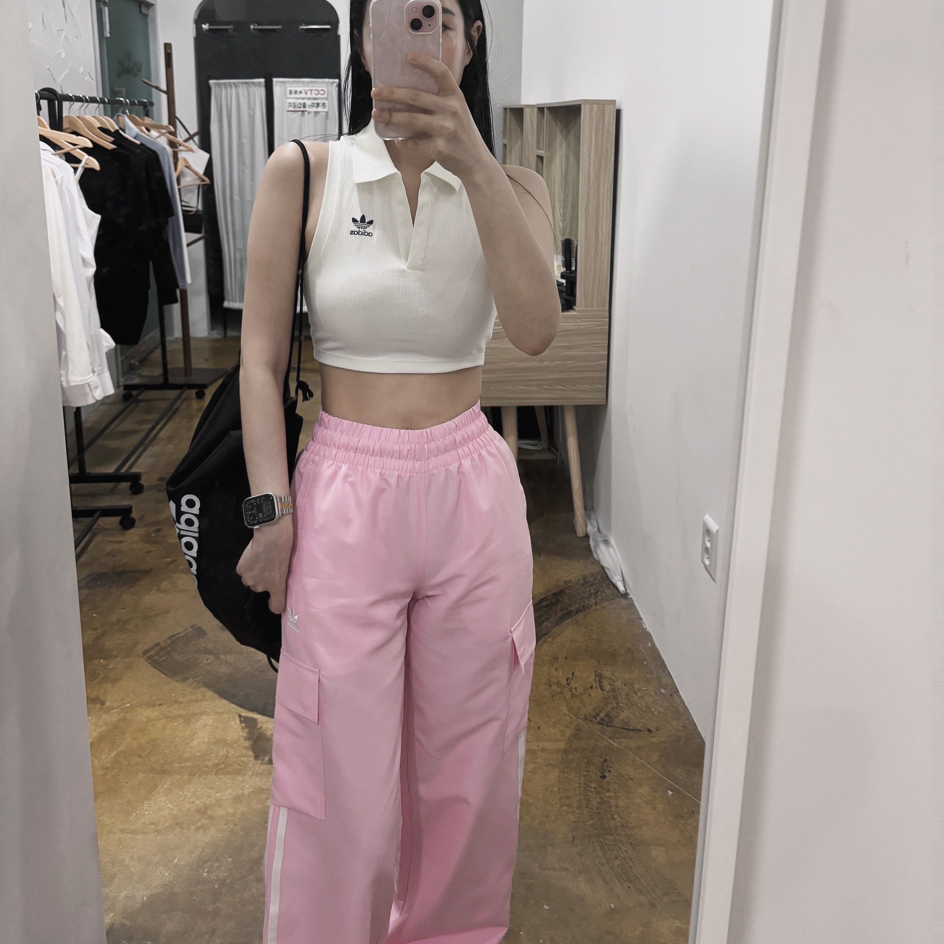 (W) Adidas 3S Cargo Pants Wonder Clay - KR Sizing 착용 스타일