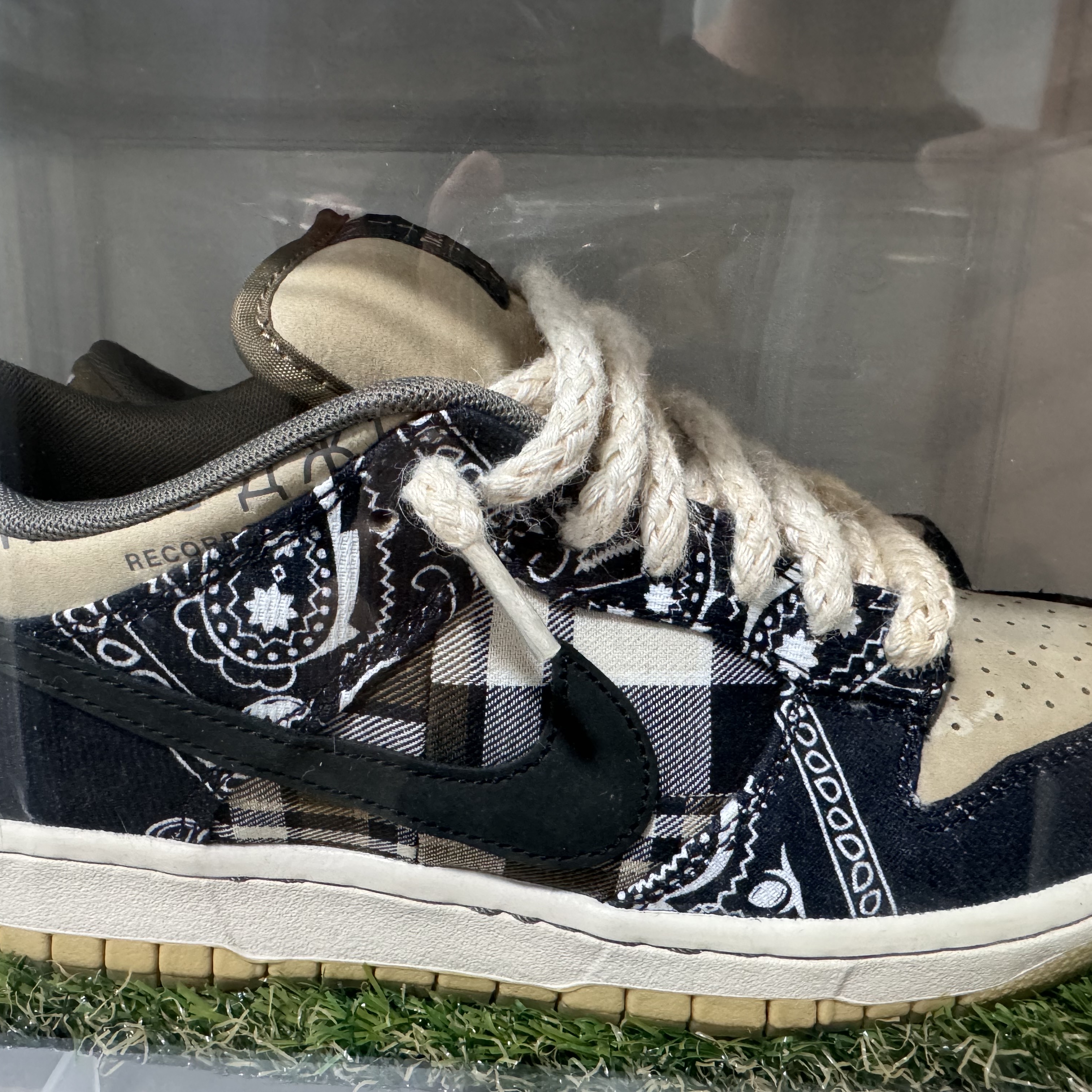 Nike x Travis Scott SB Dunk Low, Nike x Travis Scott SB Dunk Low (Special Box) 착용 스타일