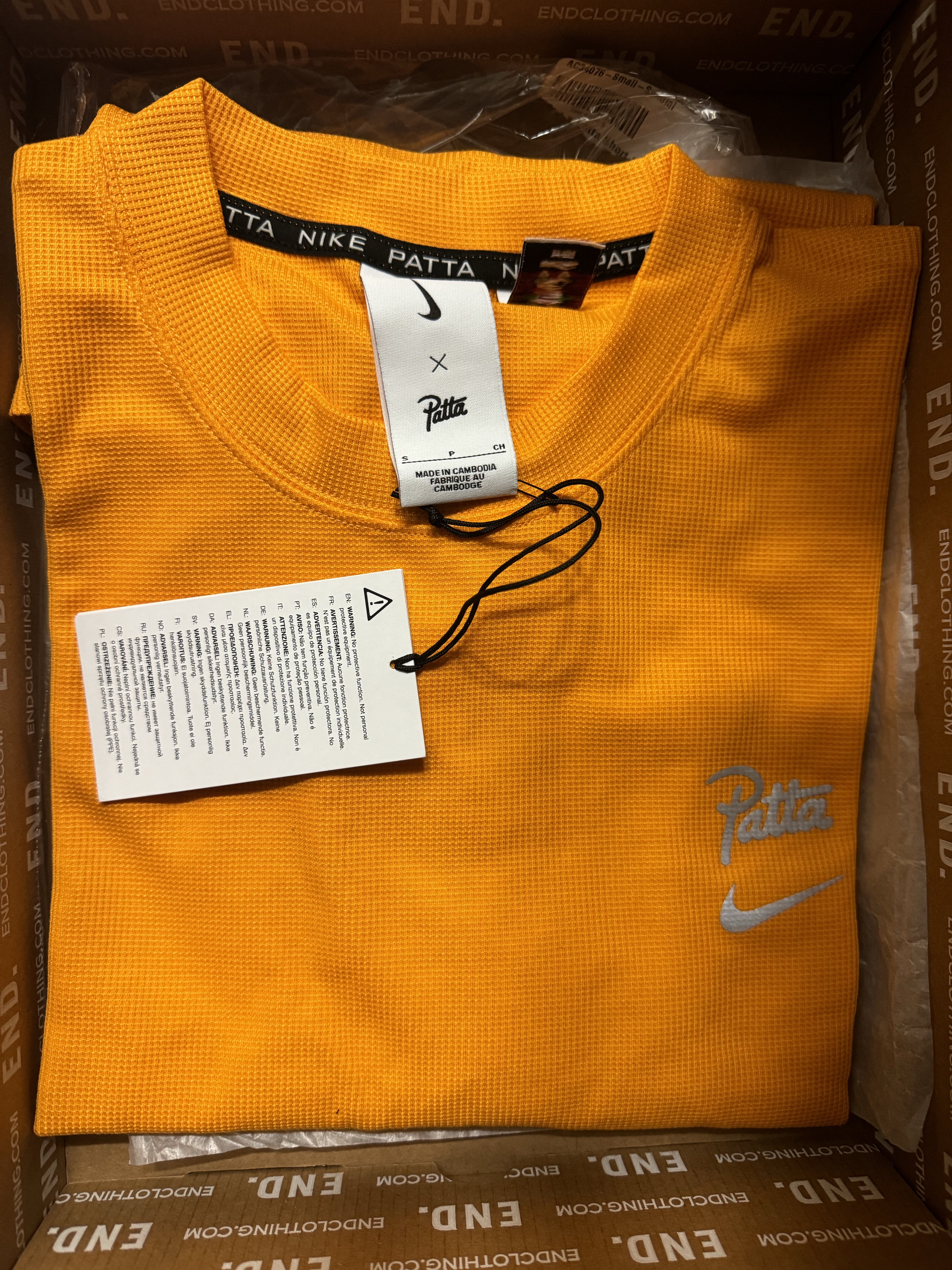 Nike x Patta T-Shirt Sundial - US/EU, New Balance 990v4 Made in USA White Green 착용 스타일 - 2