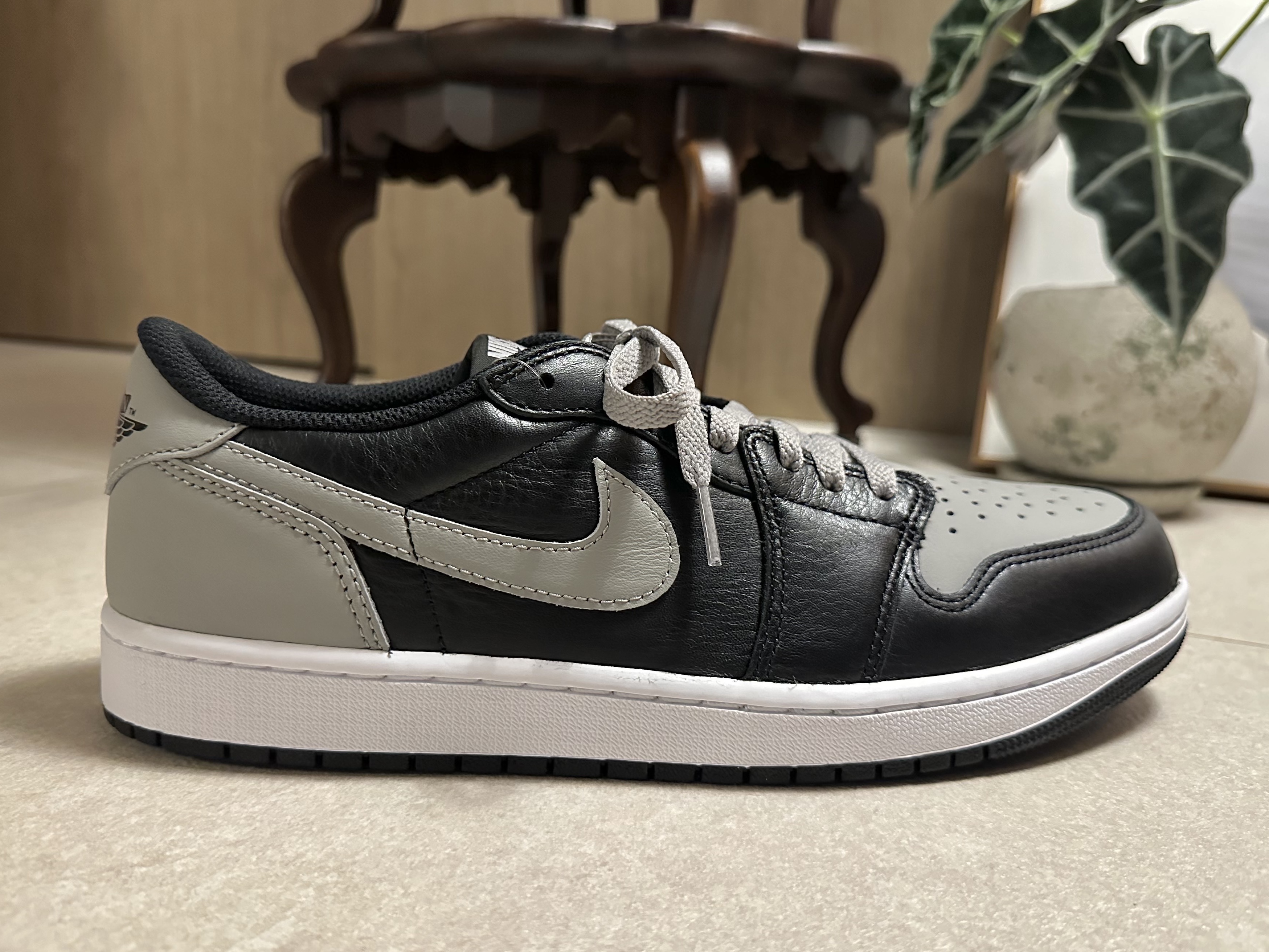 Jordan 1 Retro Low OG Shadow 착용 스타일 - 4