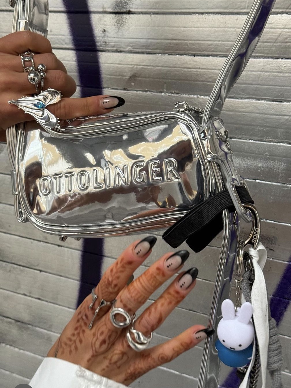 Ottolinger x Puma Small Bag Silver 착용 스타일