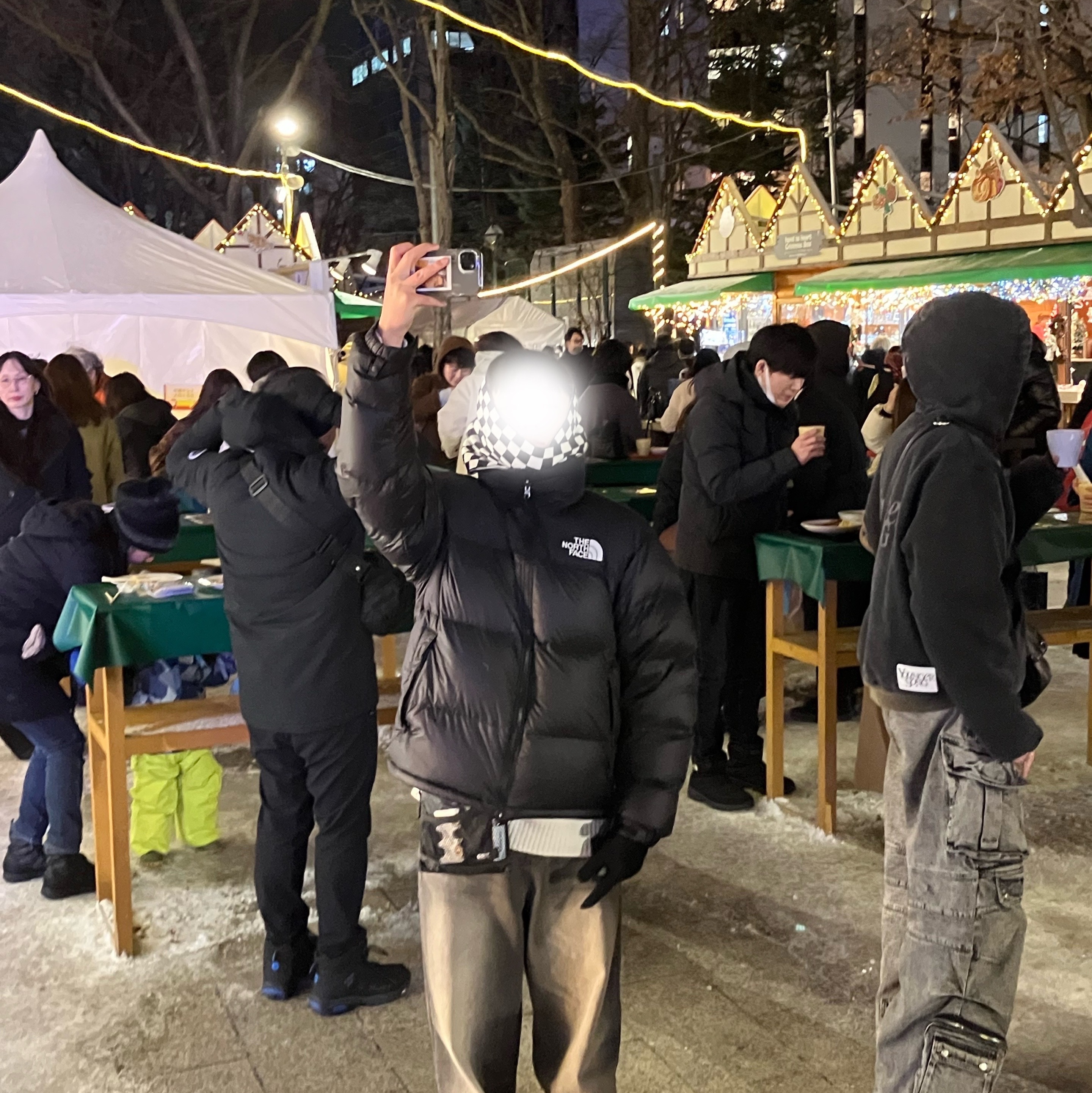 The North Face 1996 Eco Nuptse Jacket Black 착용 스타일