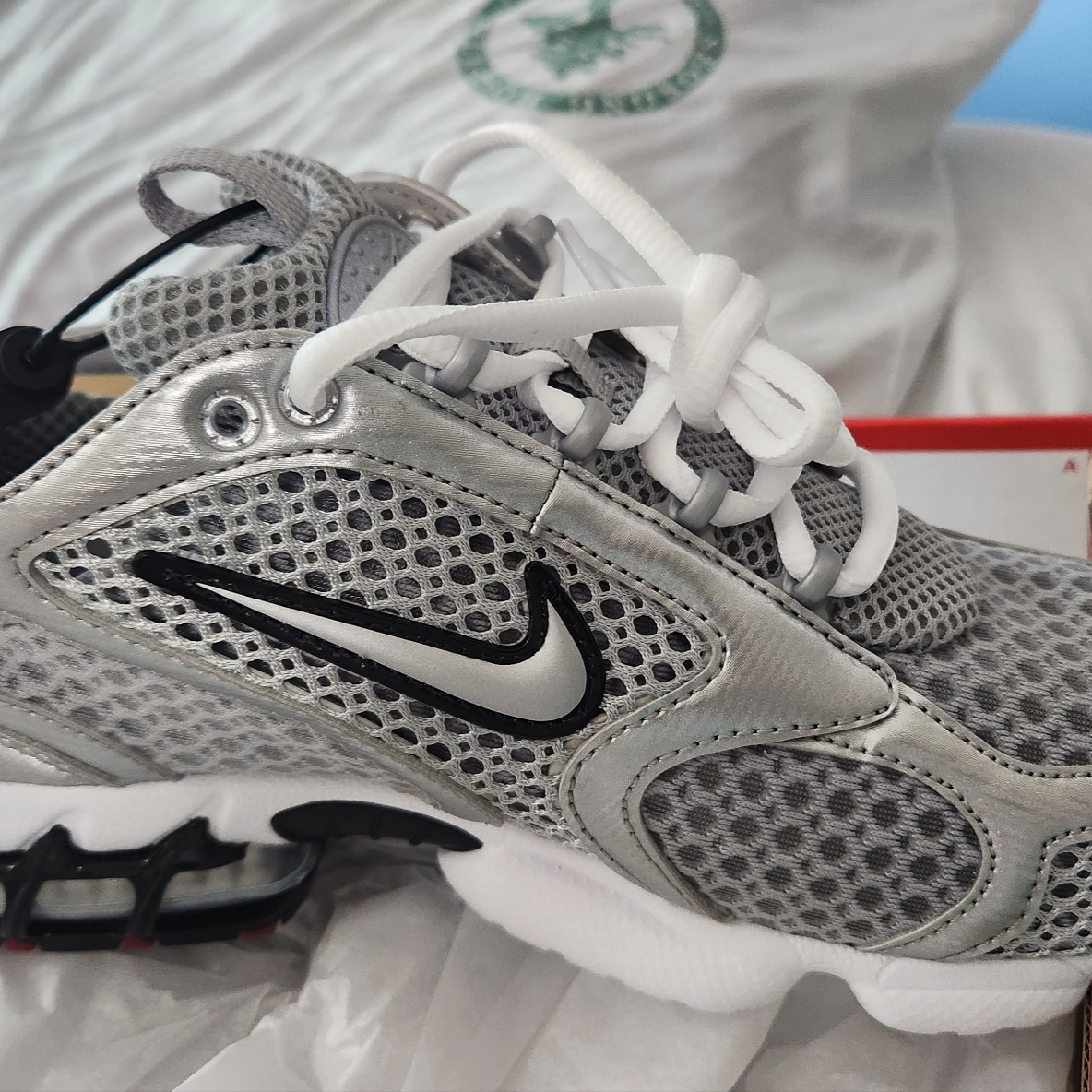 Nike Air Zoom Spiridon Cage 2 Metallic Silver 착용 스타일