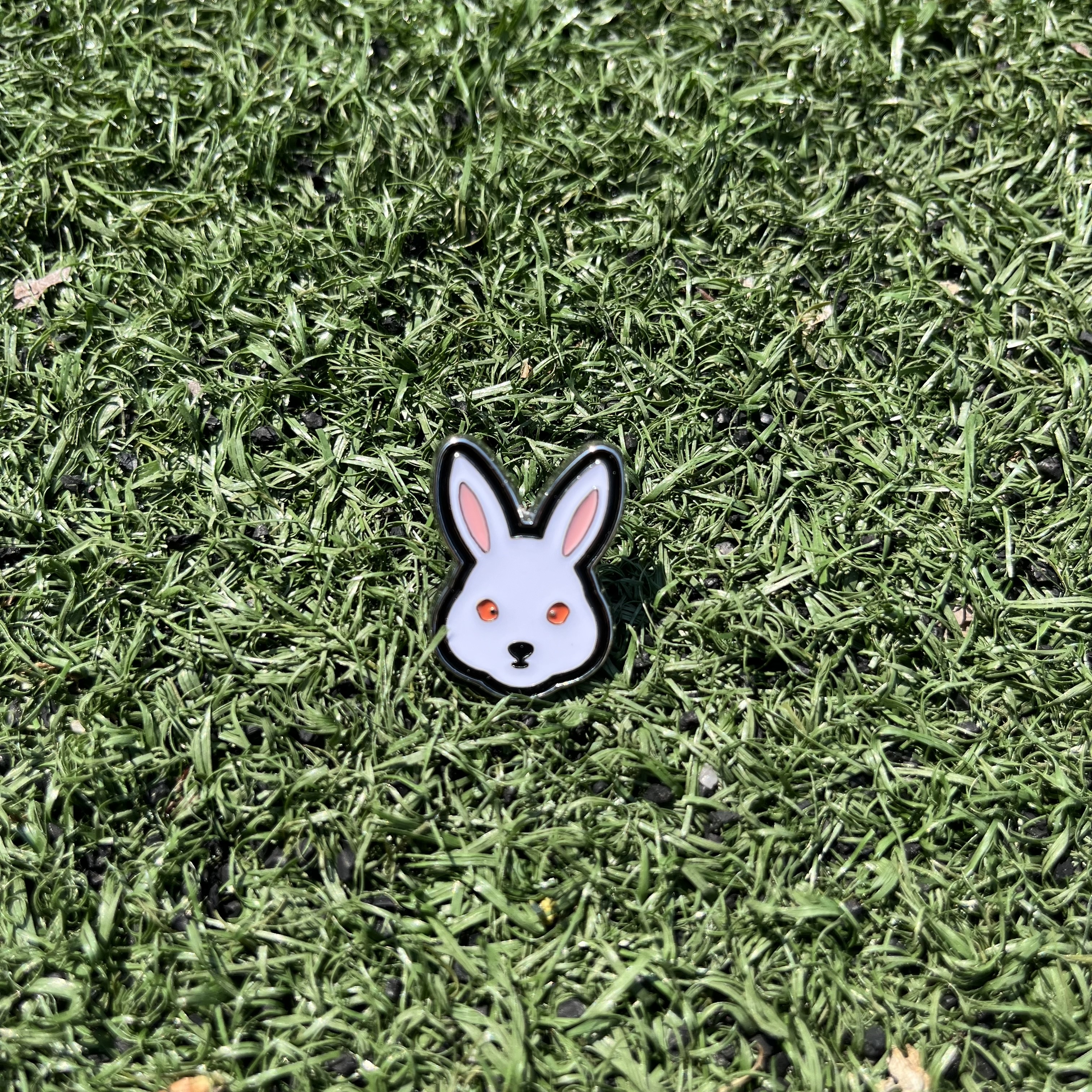 Human Made Animal Pin #1 White - Offline Store Exclusive, Human Made Animal Pin #1 Yellow - Offline Store Exclusive 착용 스타일 - 6