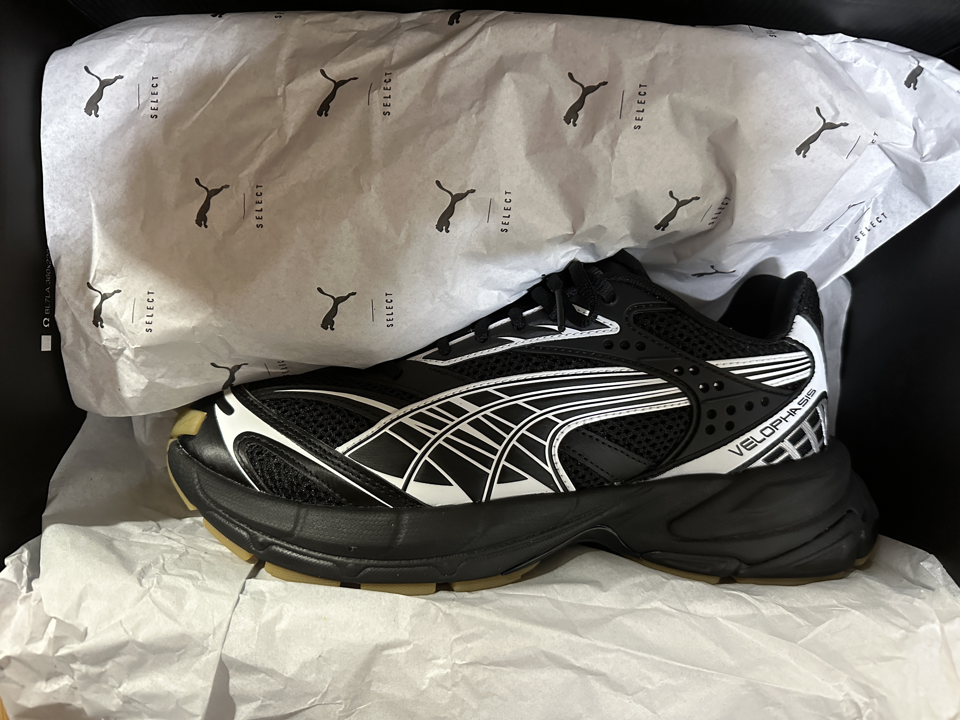 Puma Velophasis Technisch Black White 착용 스타일