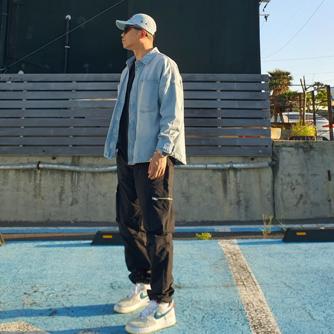 Nike x Undefeated Air Force 1 Low SP 5 On It, Supreme Denim Camp Cap Washed Blue - 22FW 착용 스타일 - 1
