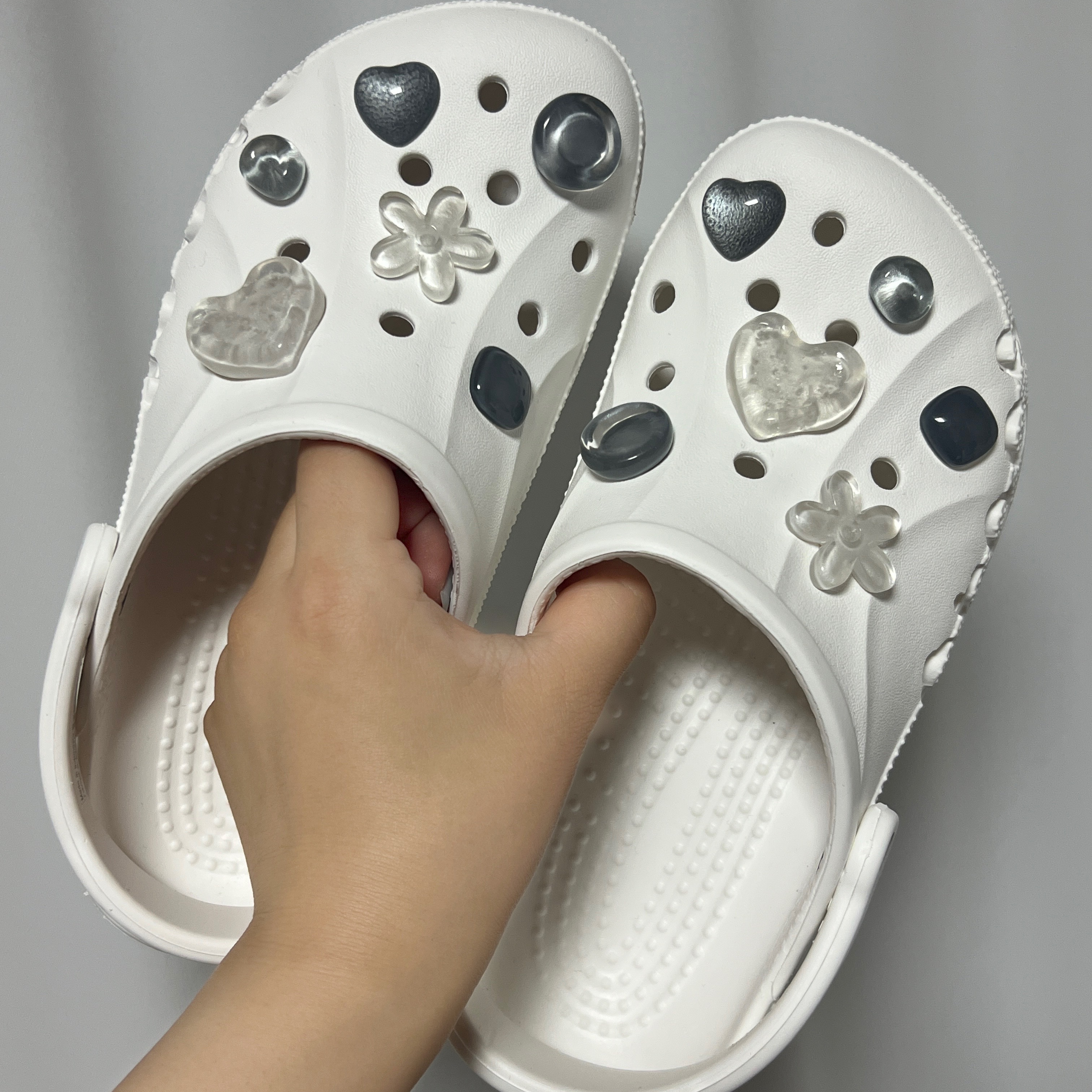 Crocs Baya Clog White 착용 스타일 - 1