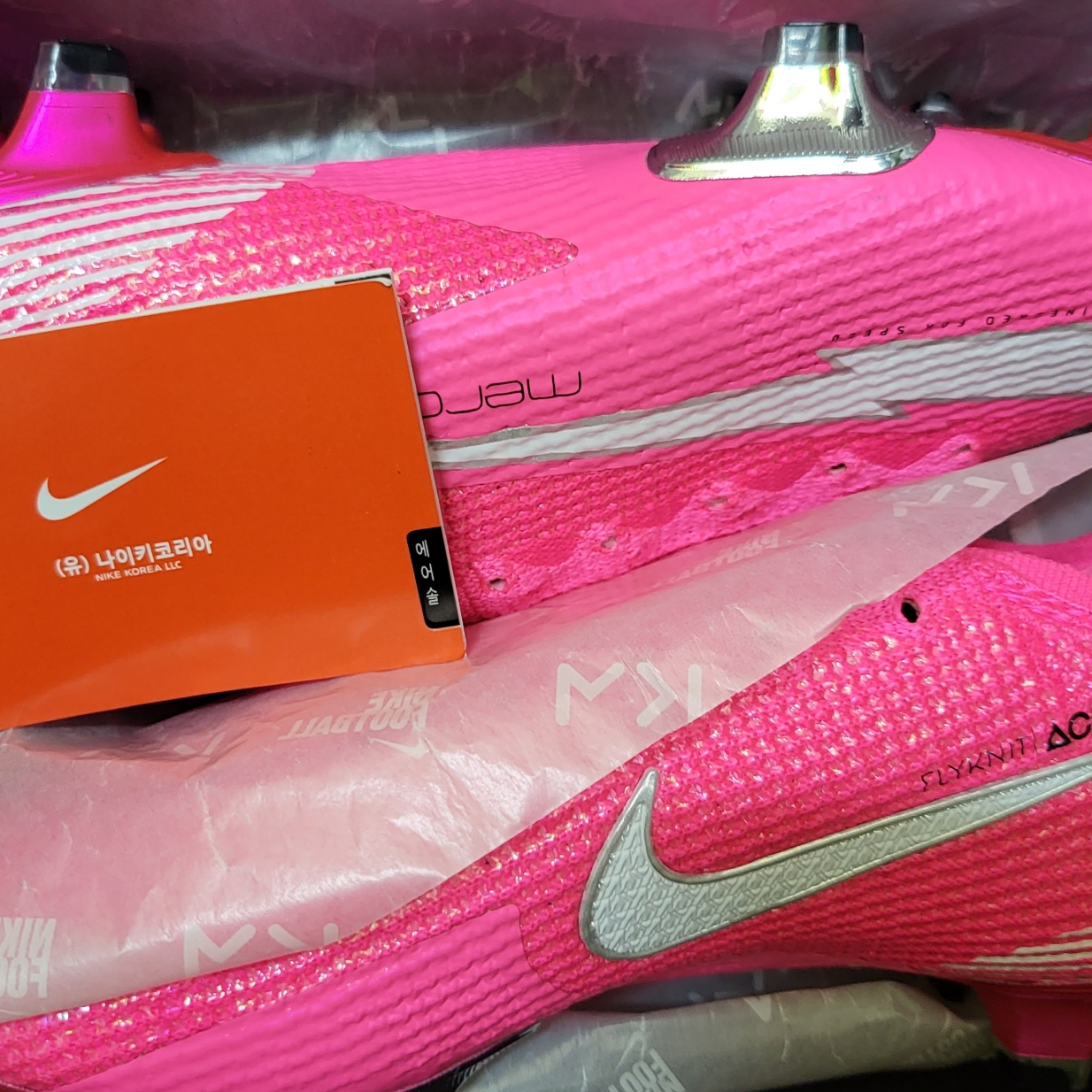 Nike Mercurial Vapor 13 Elite FG Pink Blast White 착용 스타일