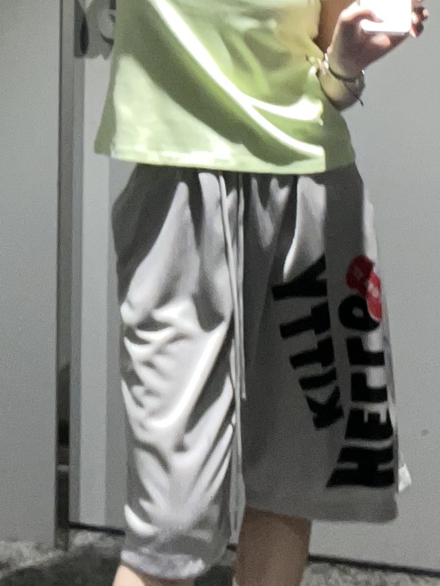 Open Yy x Hello Kitty Mesh Shorts Gray, Open Yy x Hello Kitty Mesh Shorts Black 착용 스타일 - 3