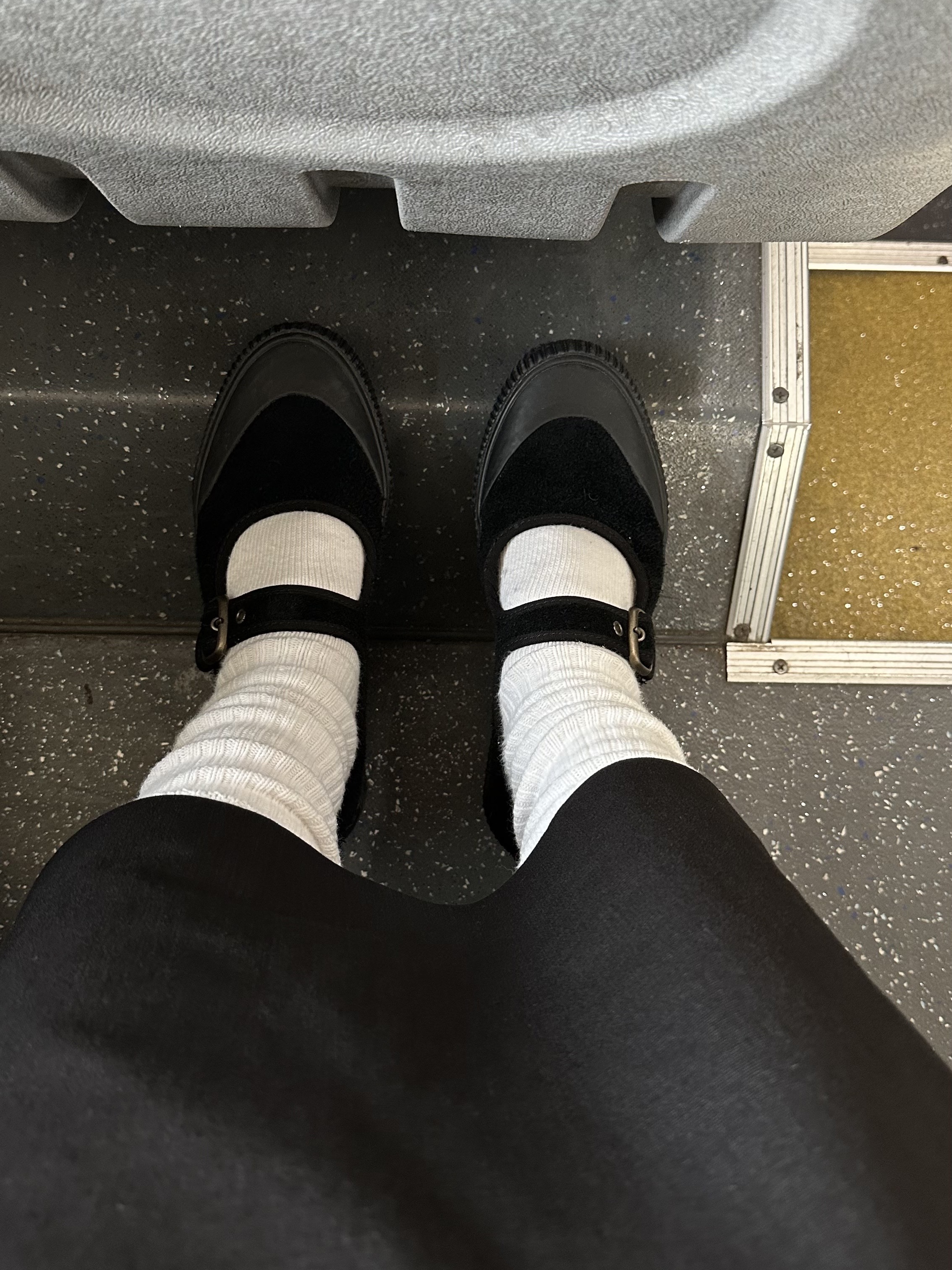 Vans Mary Jane Black LX Creep Black 착용 스타일 - 6