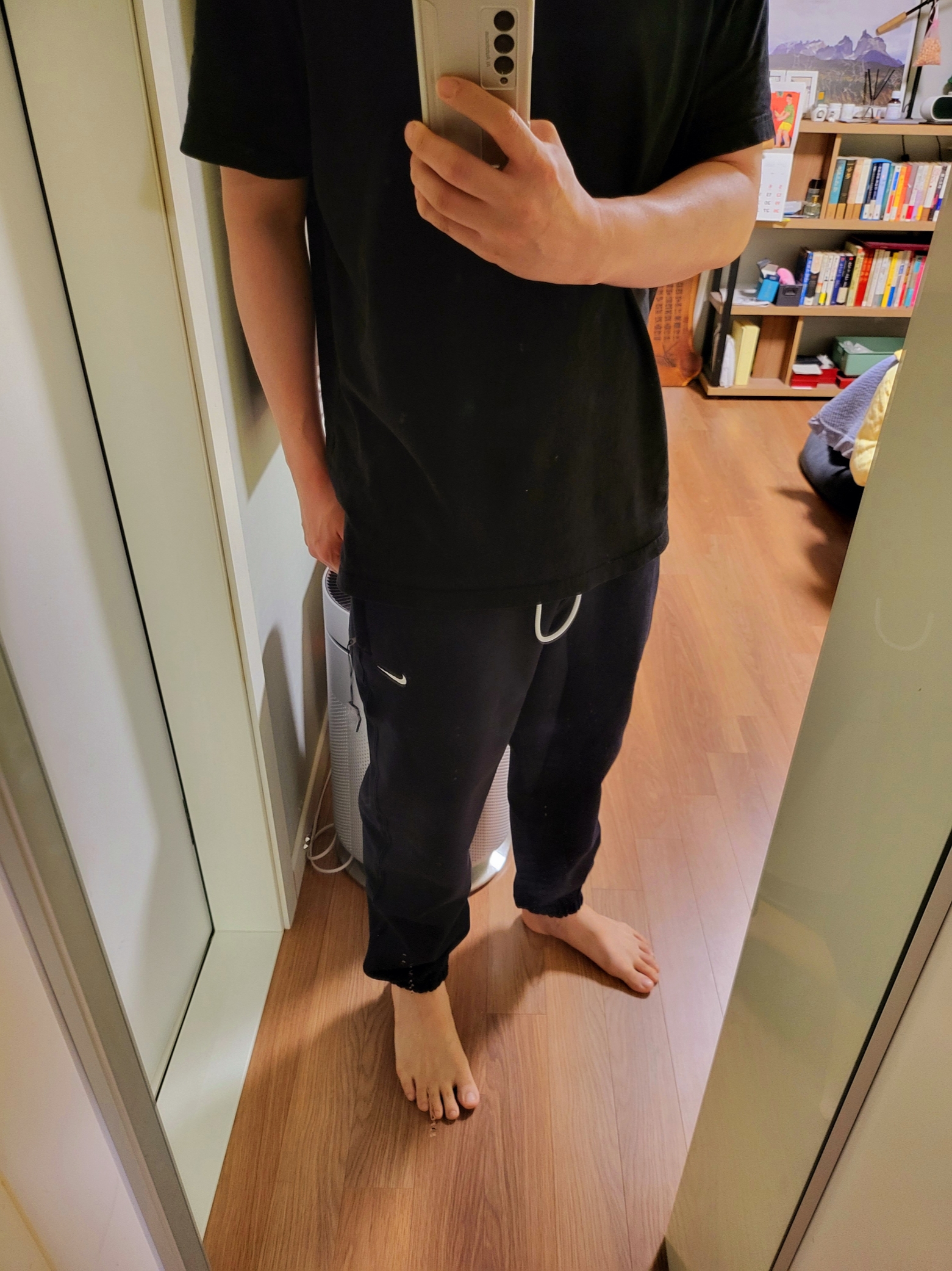 (W) Nike NRG Solo Swoosh Fleece Pants Black White - Asia 착용 스타일