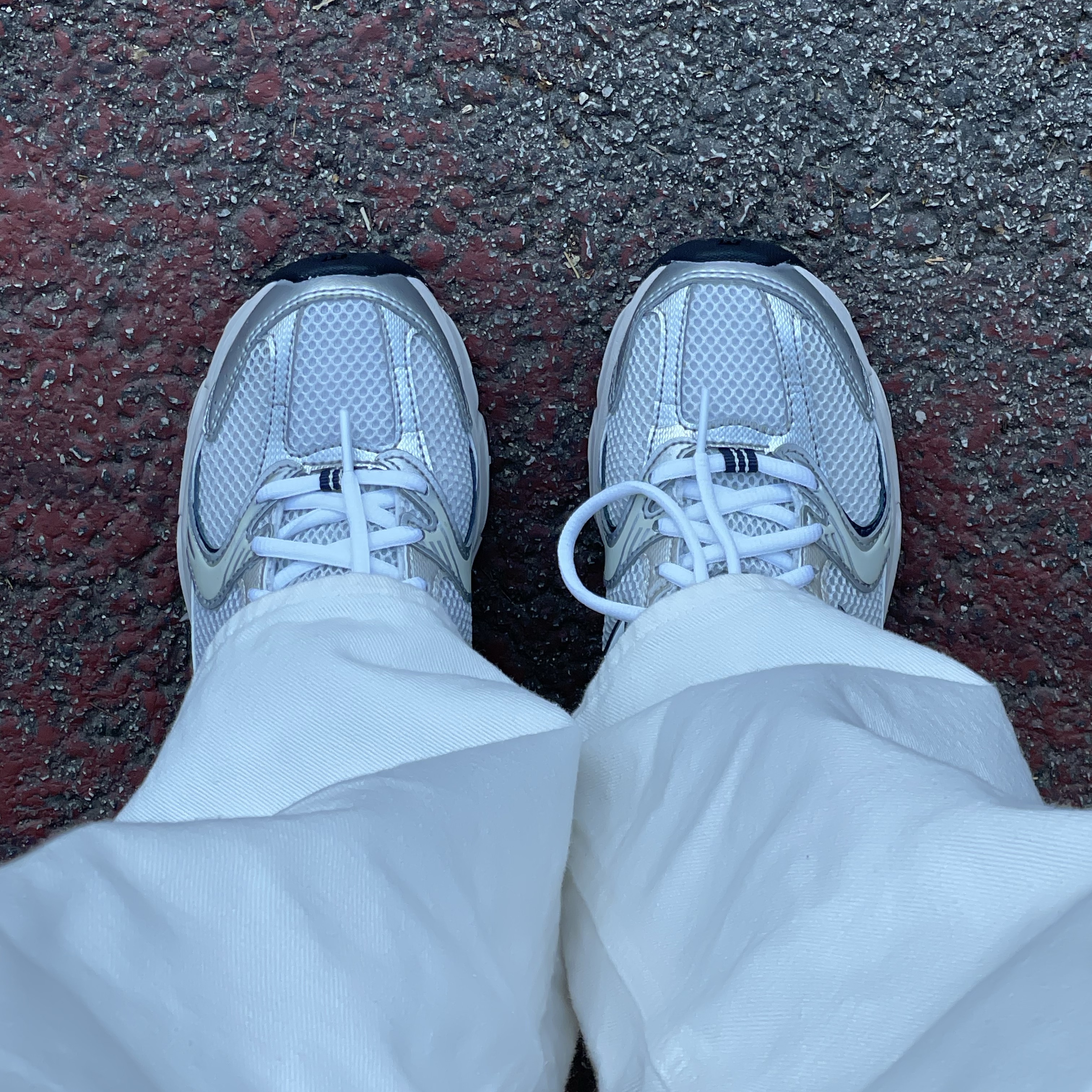 New Balance 530 Steel Grey 착용 스타일