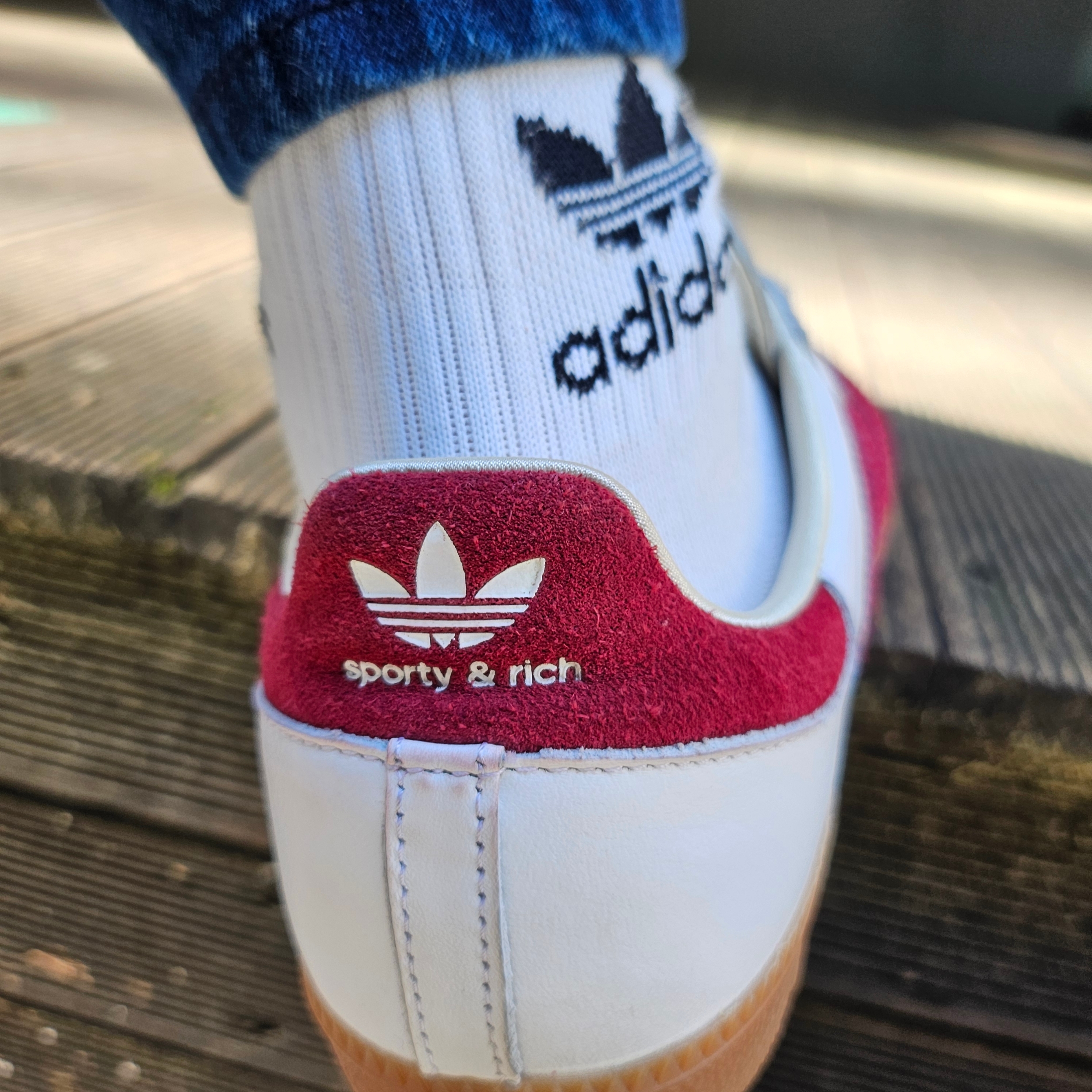 [30%적립] Polo Ralph Lauren Cotton Bucket Hat Navy, Adidas x Sporty & Rich Samba OG Cloud White Collegiate Burgundy 착용 스타일 - 5