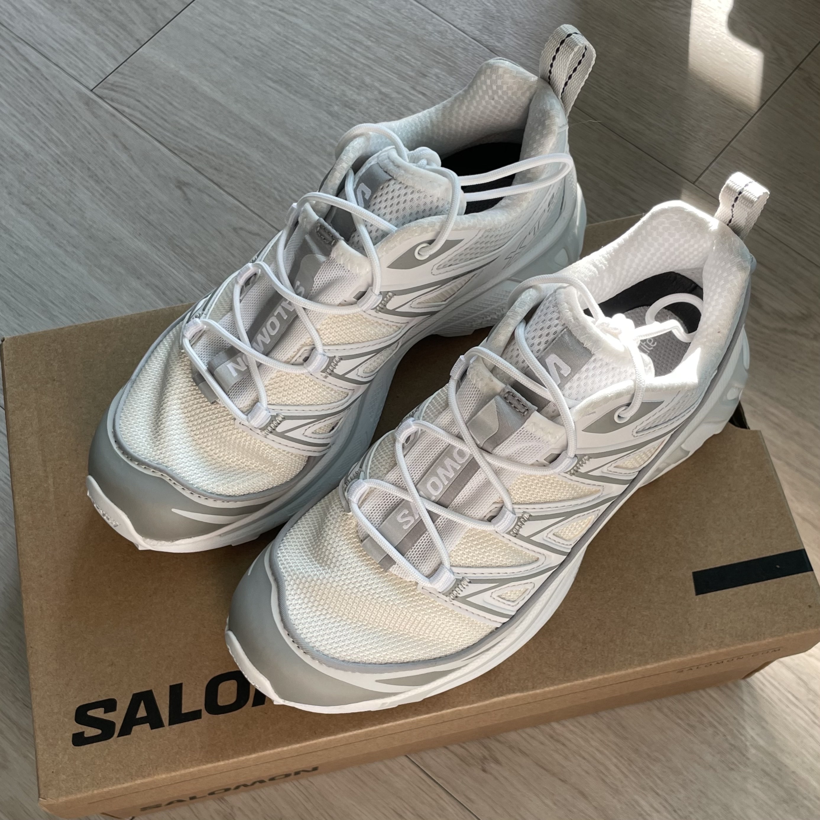 Salomon XT-6 Expanse Vanilla Ice White 착용 스타일