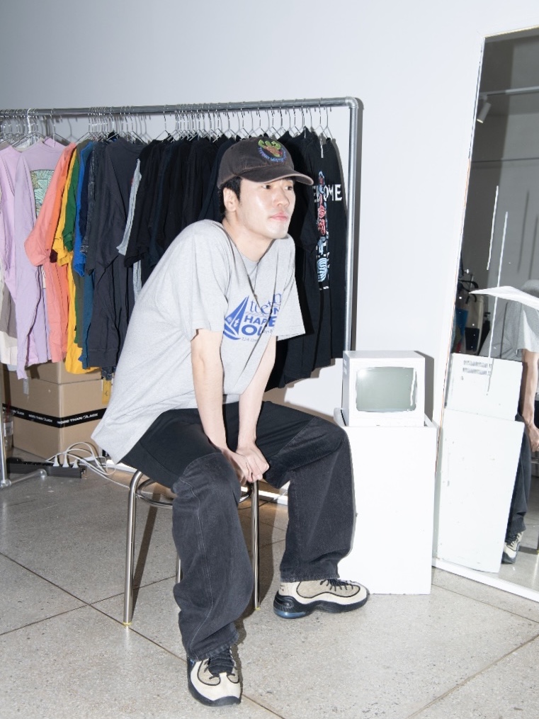 Nike x Stussy Air Penny II Rattan and Limestone, Typing Mistake Dusty Black 80-90’s Vntg Cap (1990’s Muscular Graphic Parody) 착용 스타일