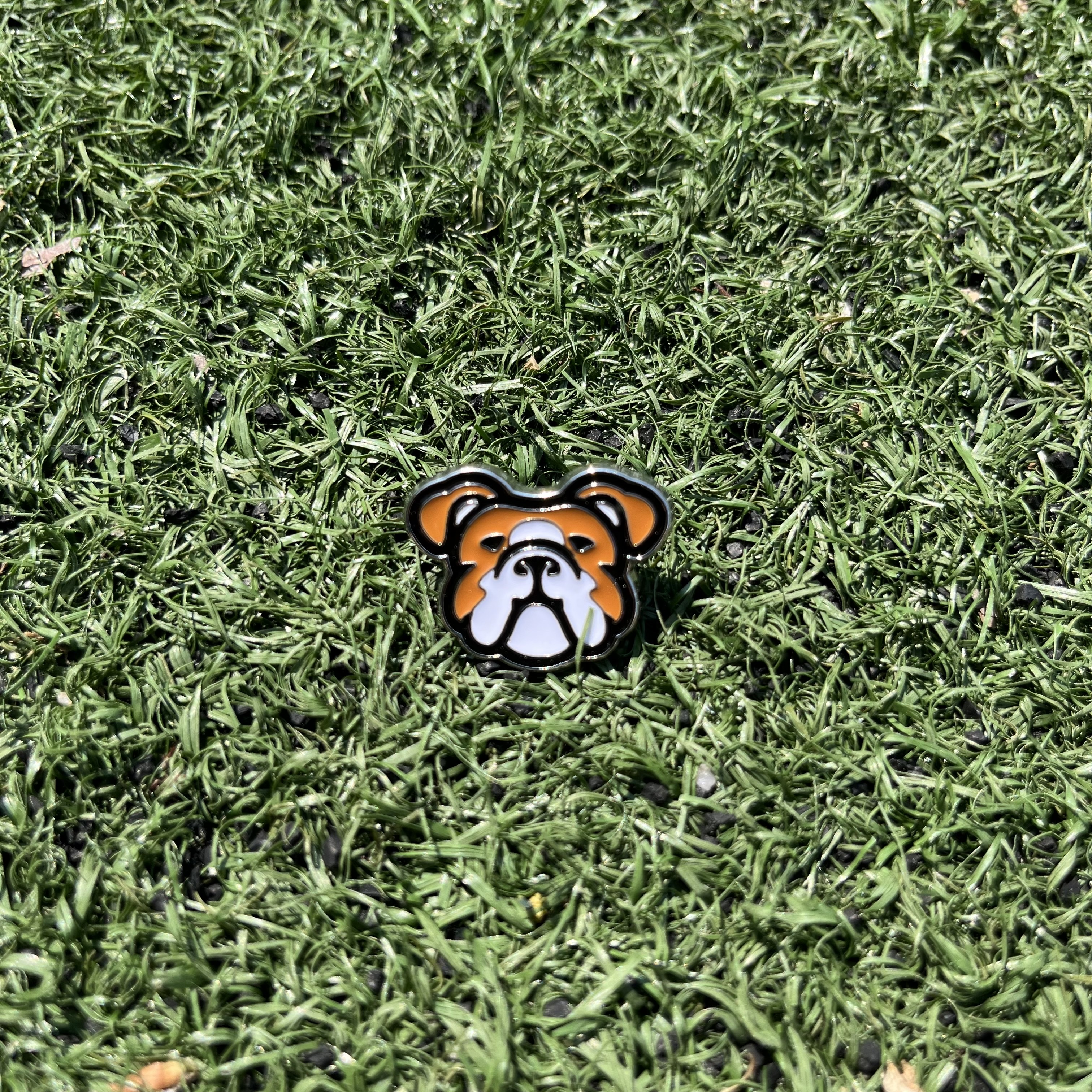 Human Made Animal Pin #1 White - Offline Store Exclusive, Human Made Animal Pin #1 Yellow - Offline Store Exclusive 착용 스타일 - 5