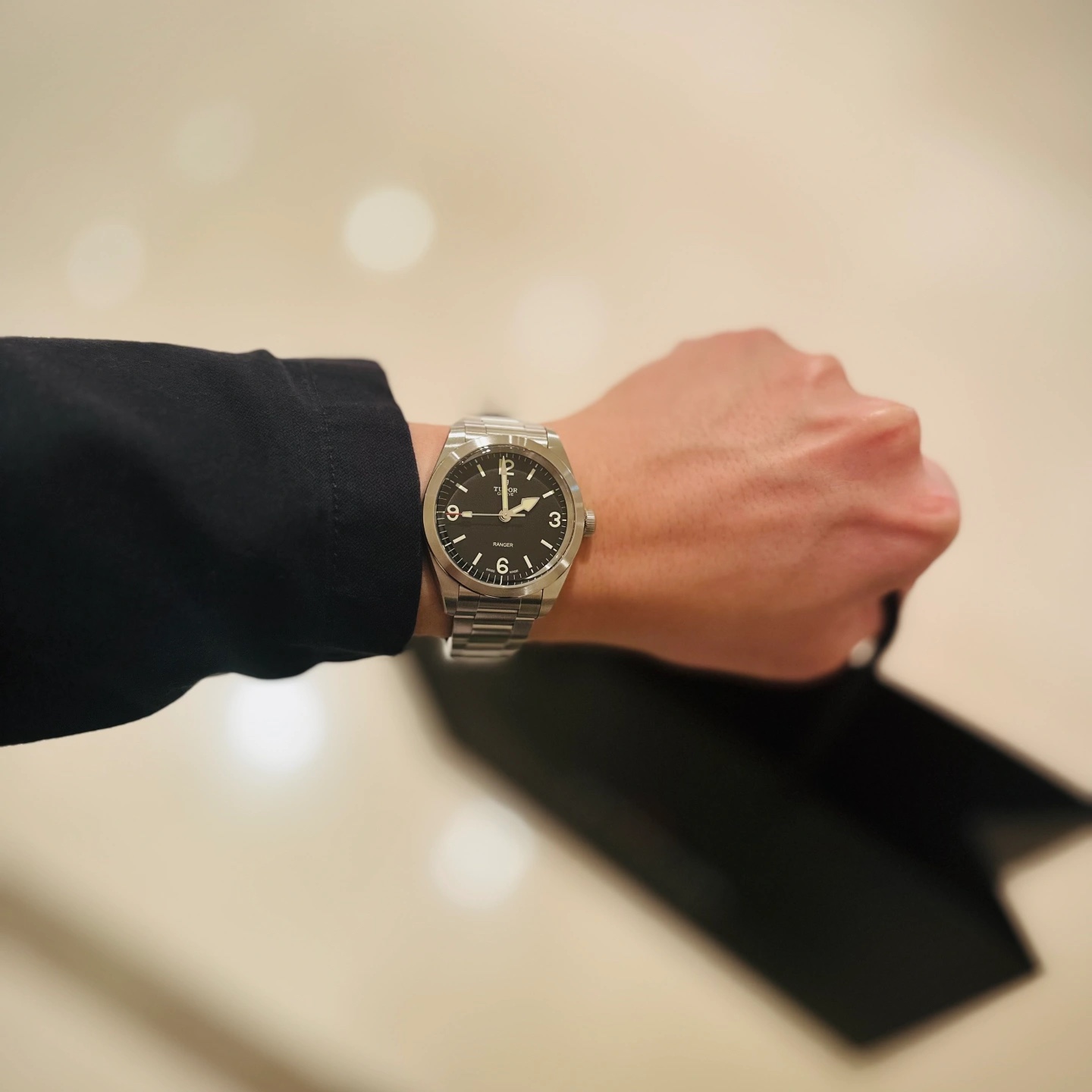 Tudor Ranger M79950 Steel Bracelet Black 착용 스타일