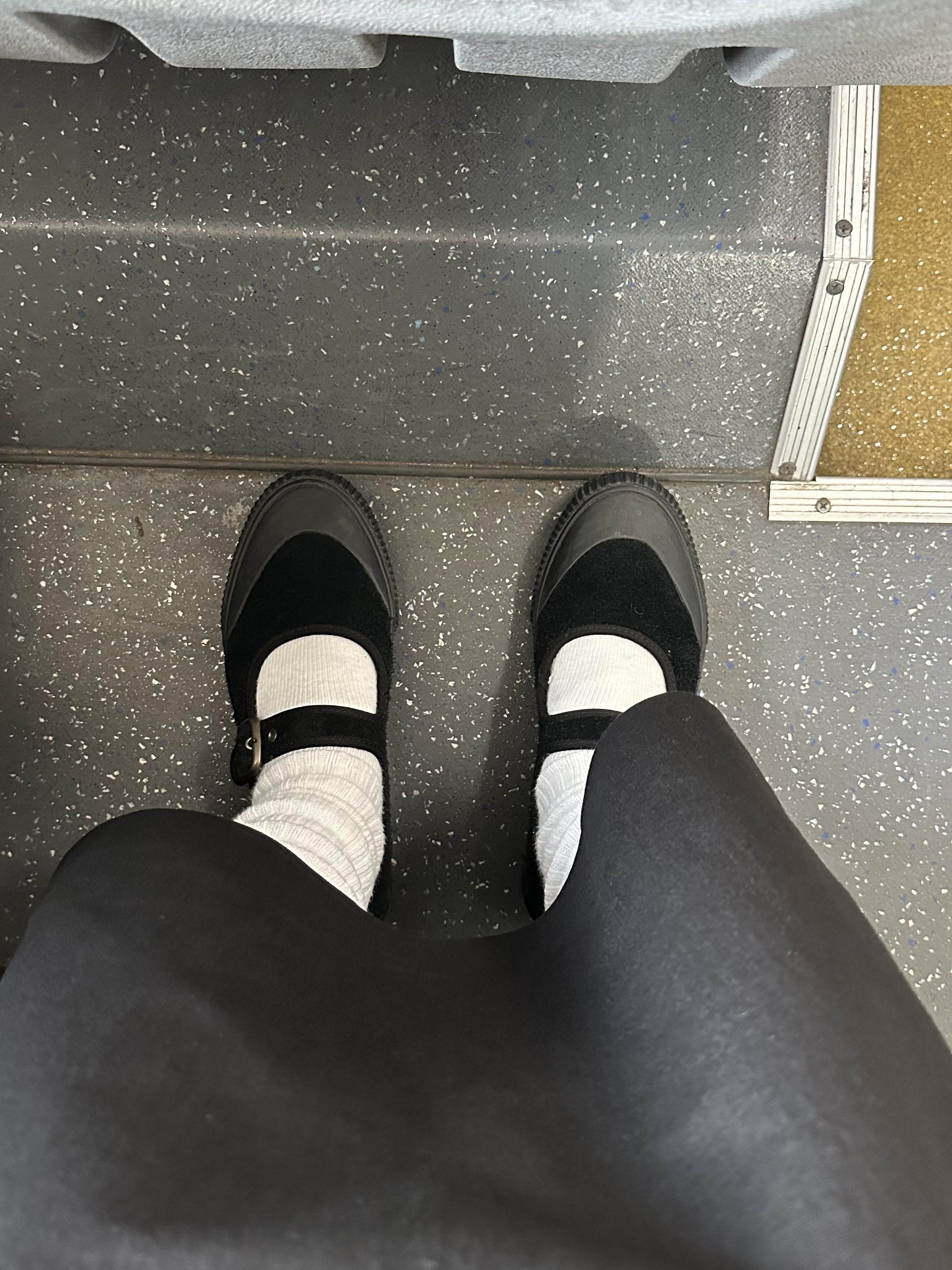 Vans Mary Jane Black LX Creep Black 착용 스타일 - 5