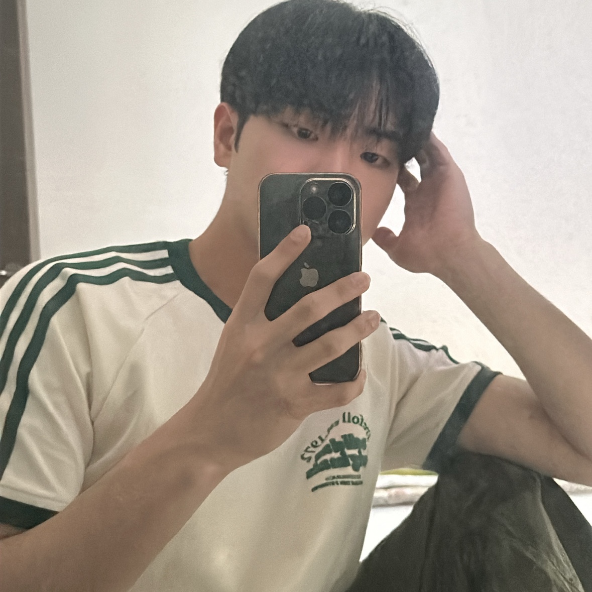 Adidas Sport Graphic Cali T-Shirt Wonder White - KR Sizing 착용 스타일